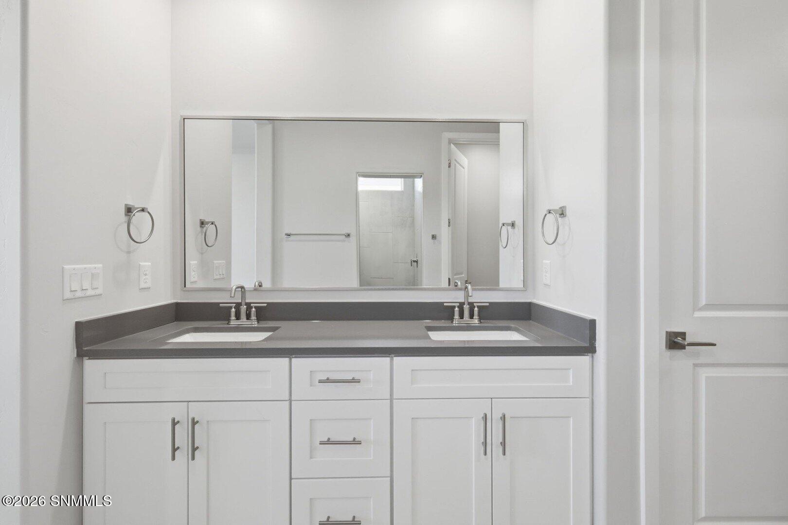 5061 Sand Stream Road Property Photo 13