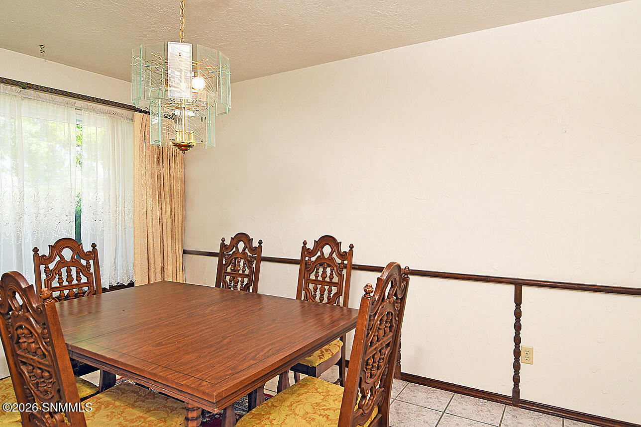 2744 Topley Avenue Property Photo 31