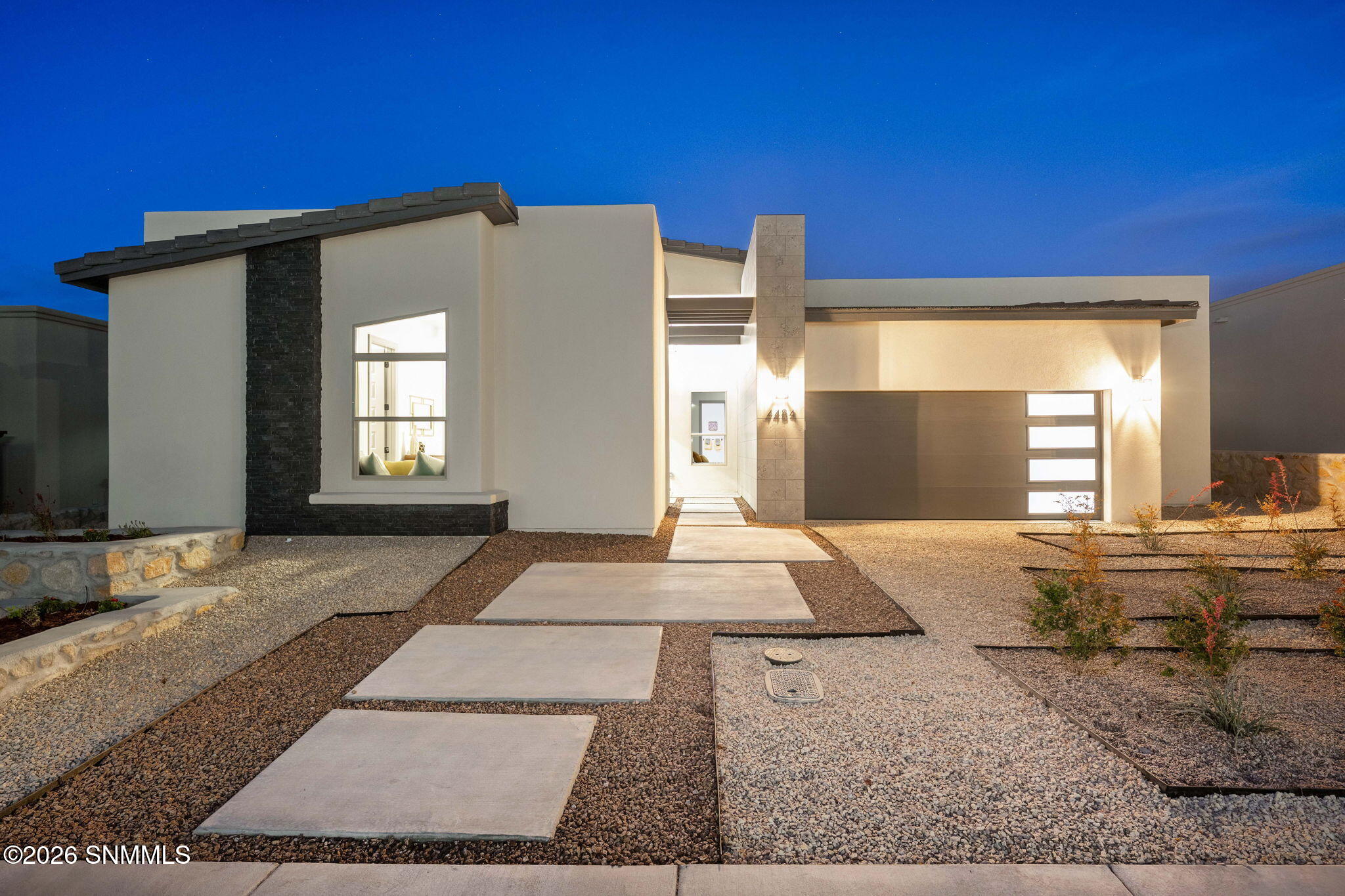 2601802 Property Photo 2