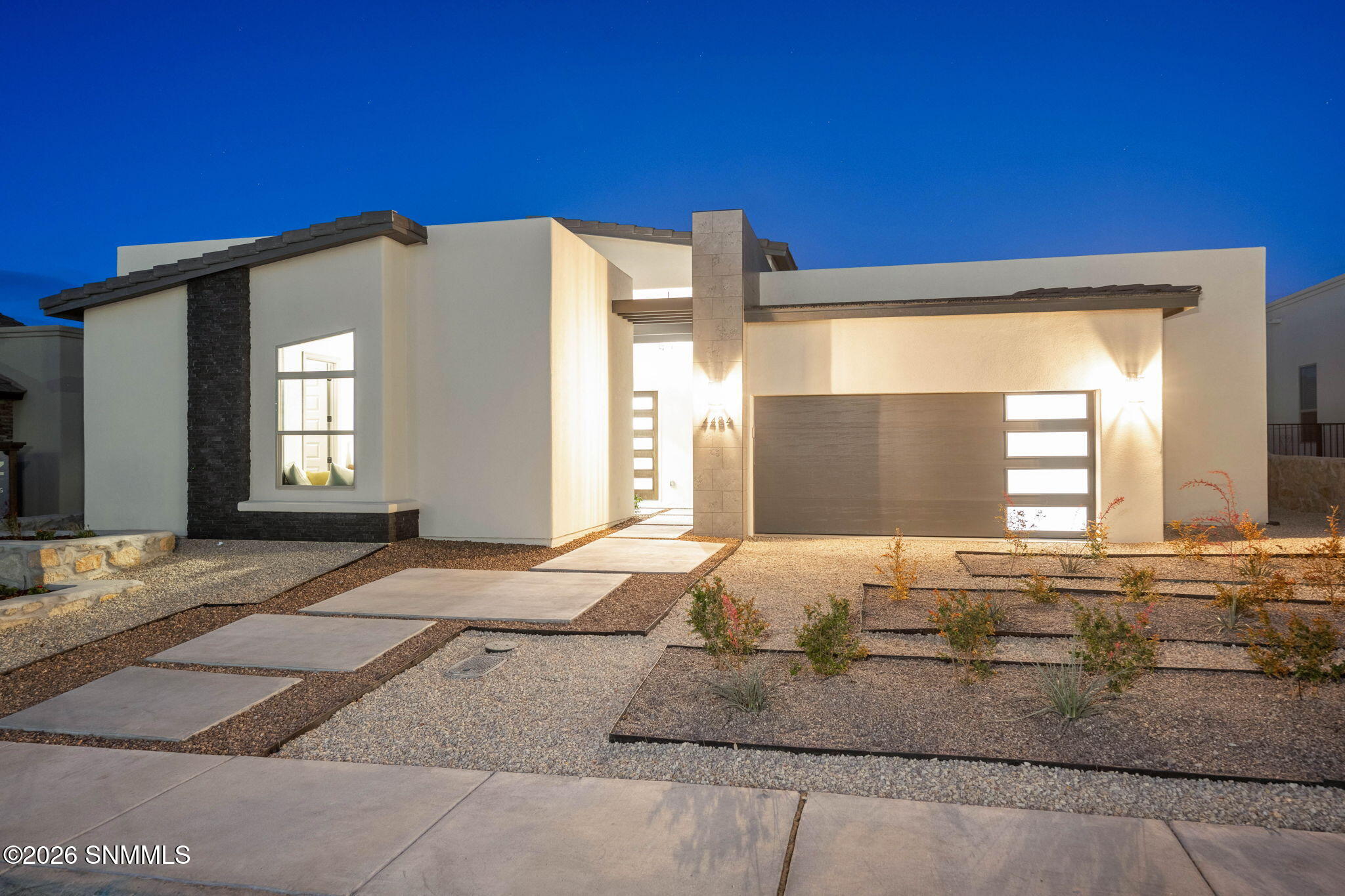 2601802 Property Photo 3