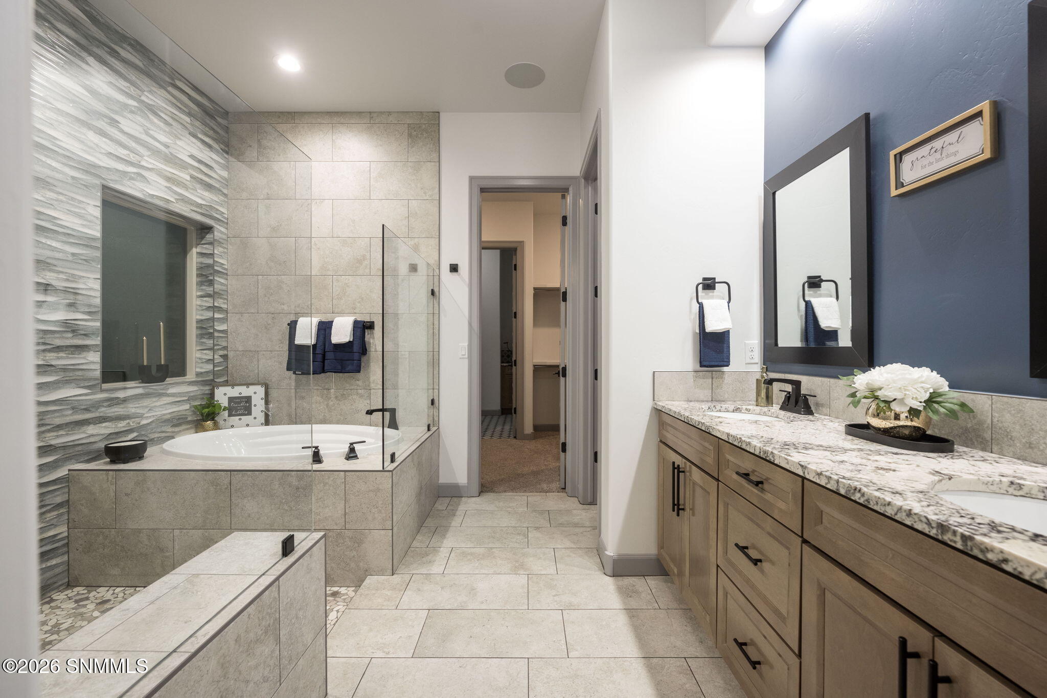 2601802 Property Photo 36