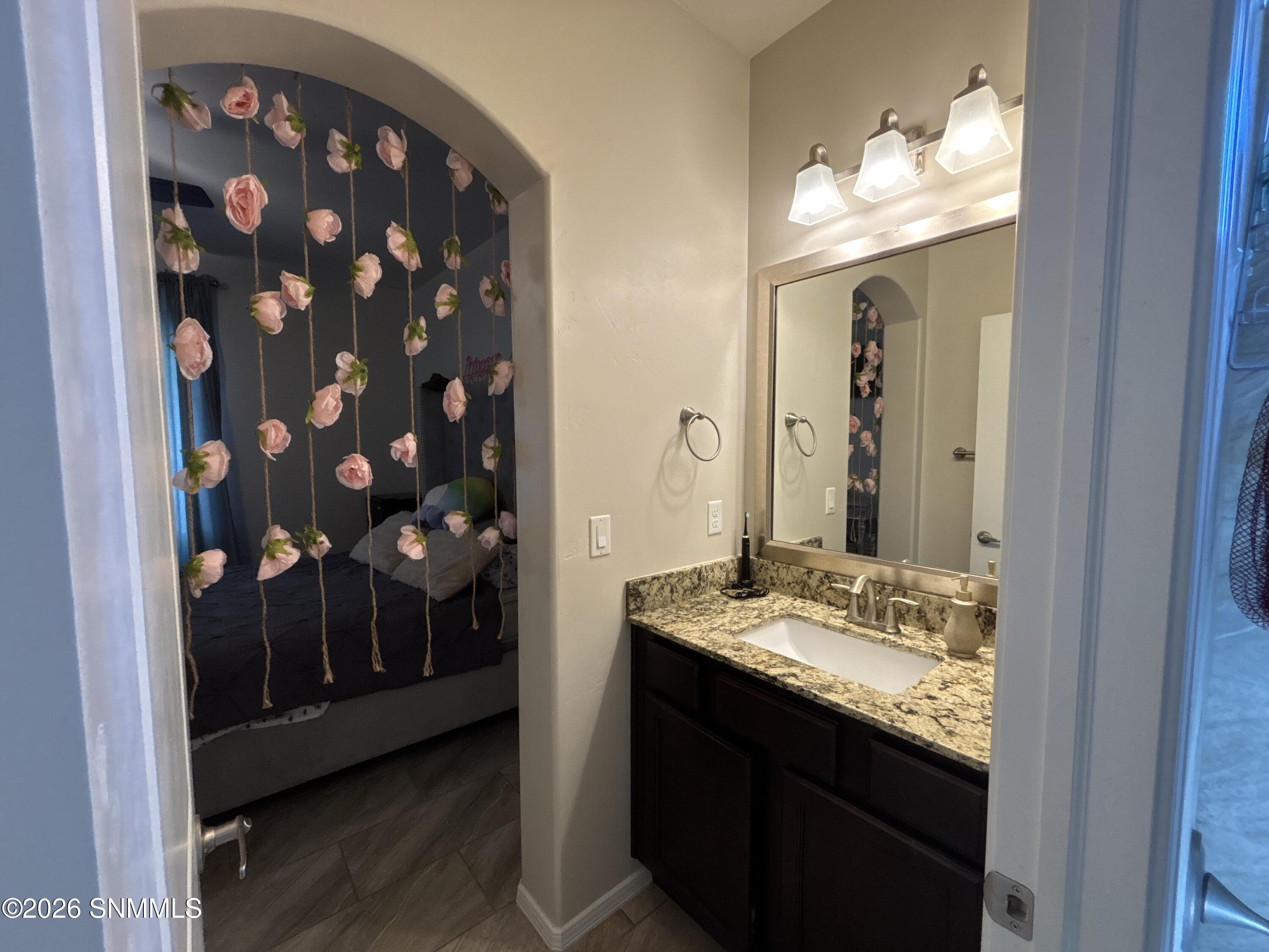 3688 Albion Avenue Property Photo 6