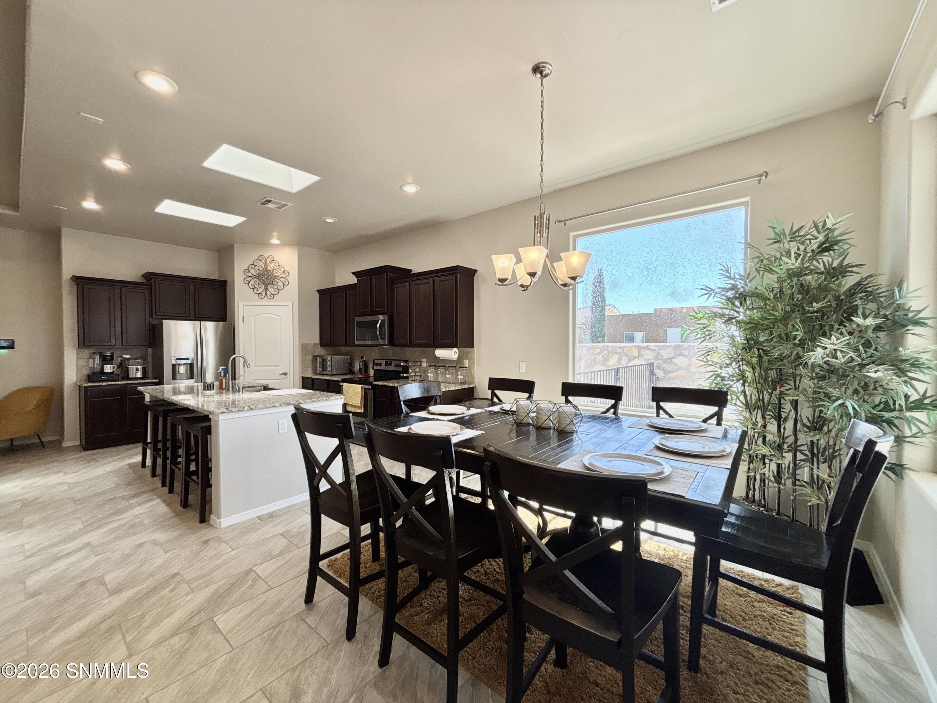 3688 Albion Avenue Property Photo 15