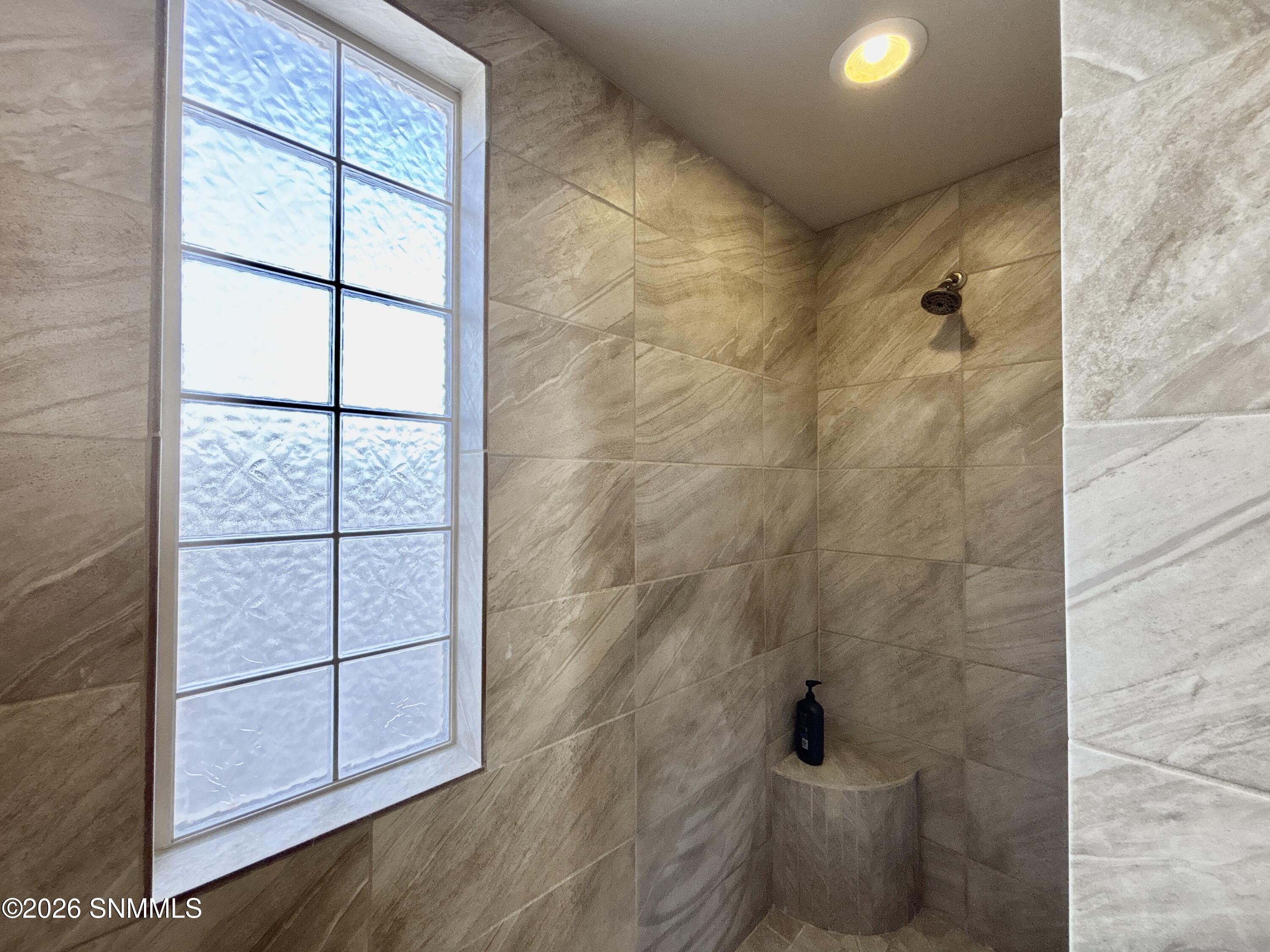 3688 Albion Avenue Property Photo 26