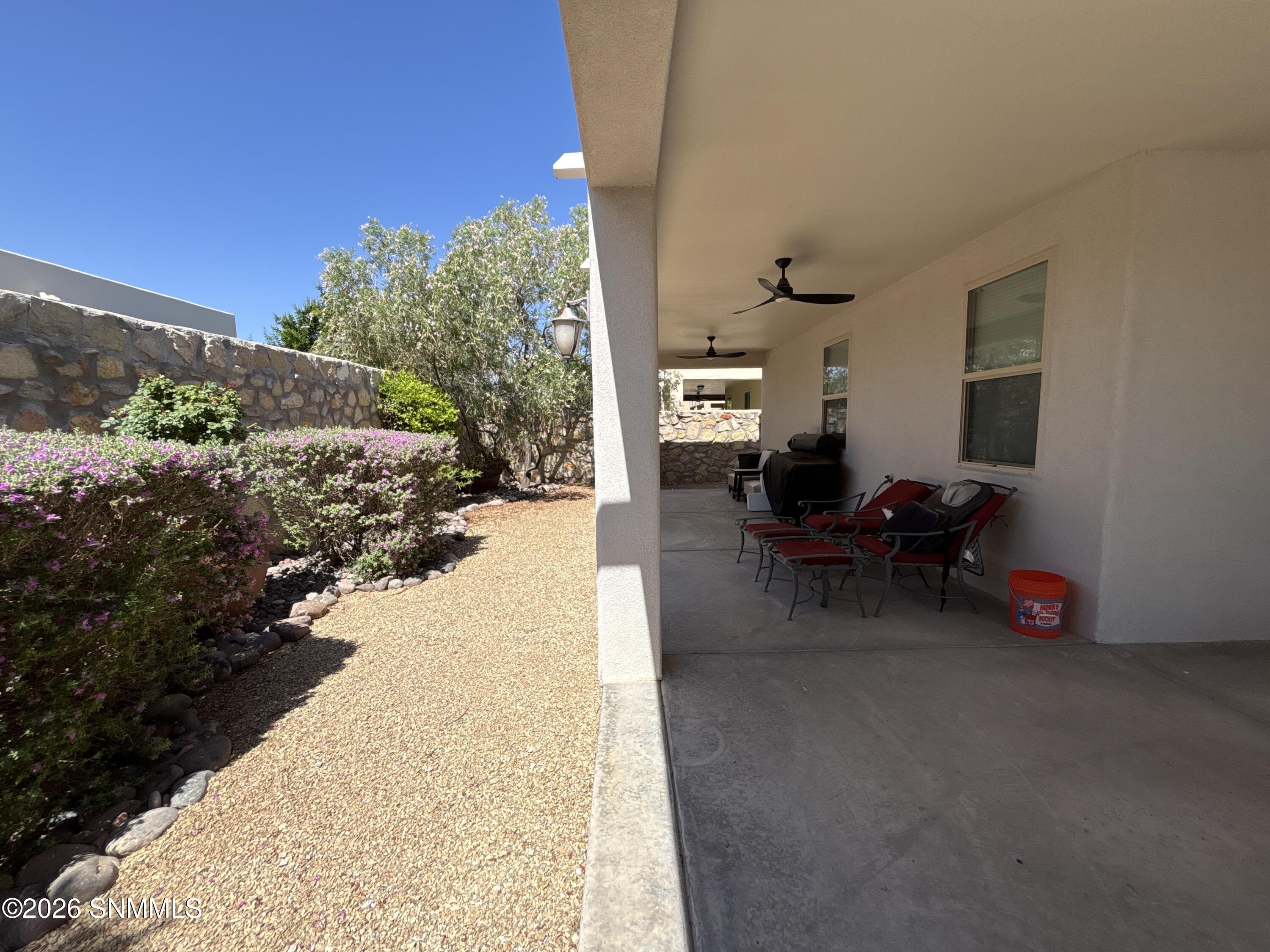3688 Albion Avenue Property Photo 28