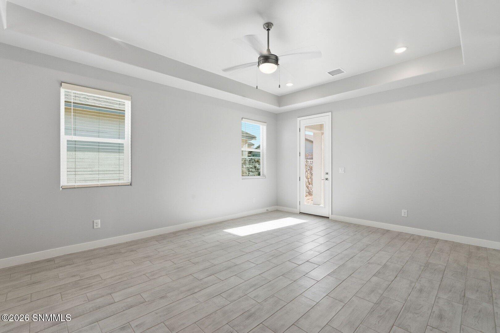 7535 Sierra Este Place Property Photo 6