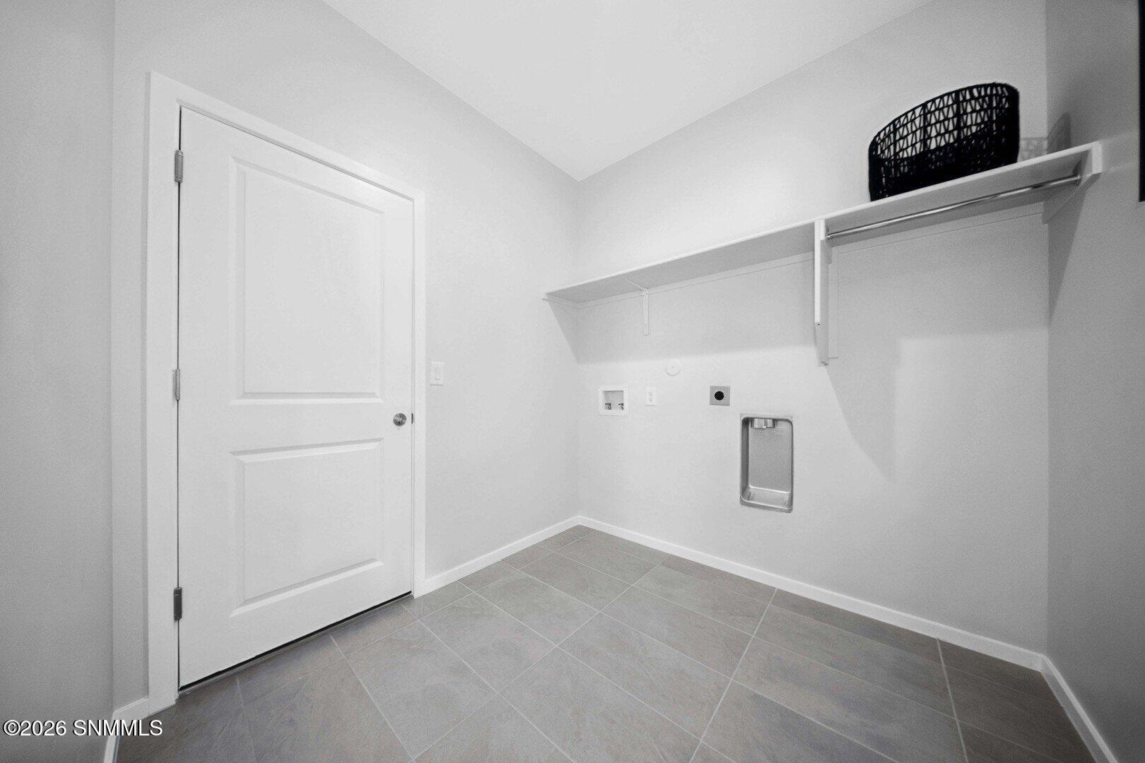 7556 Sierra Este Place Property Photo 14