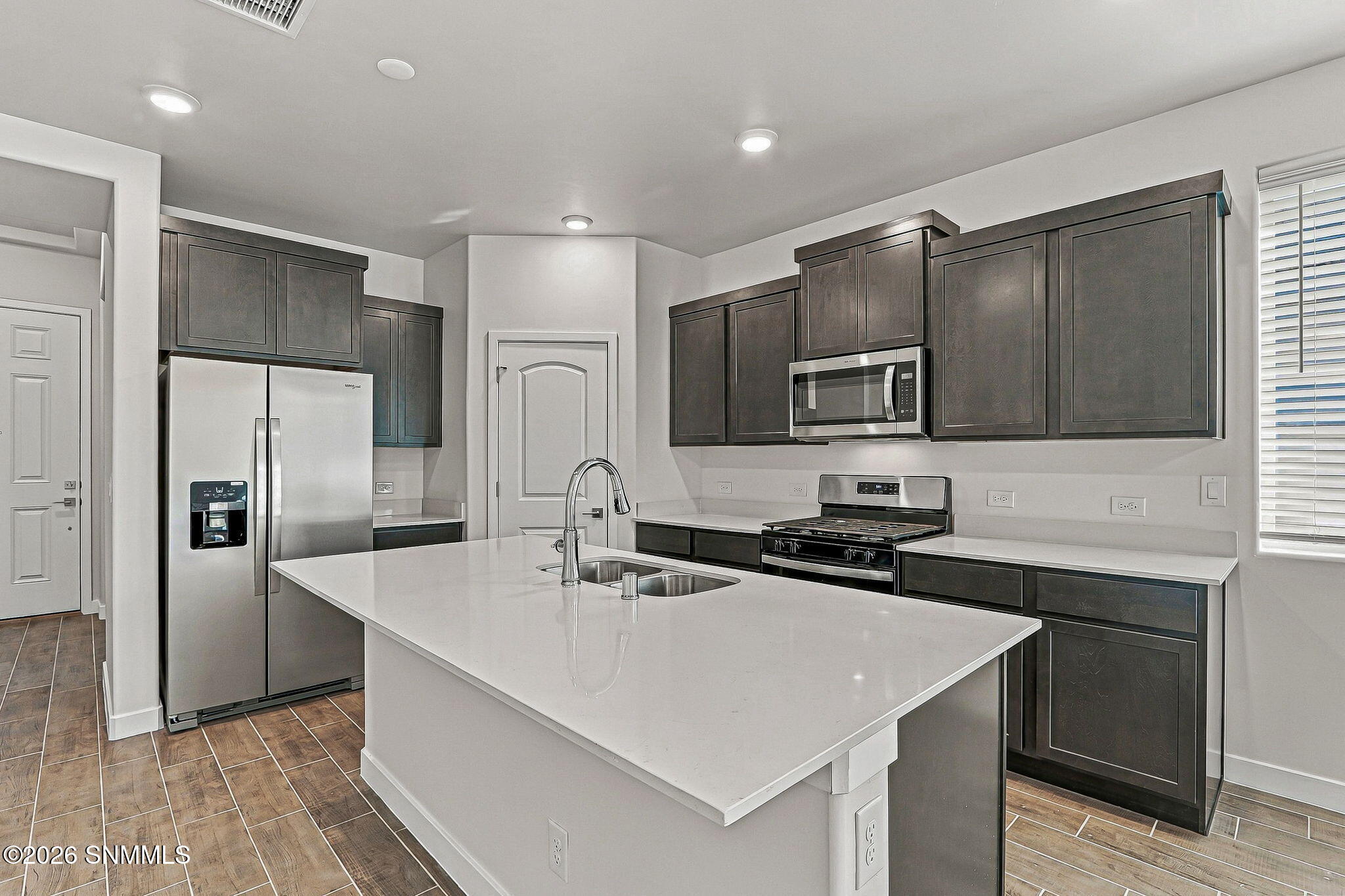 7515 Sierra Este Place Property Photo 6