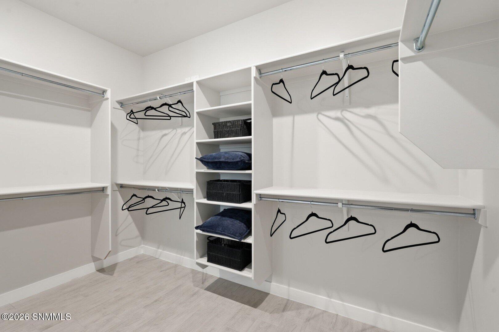 7560 Sierra Este Place Property Photo 10