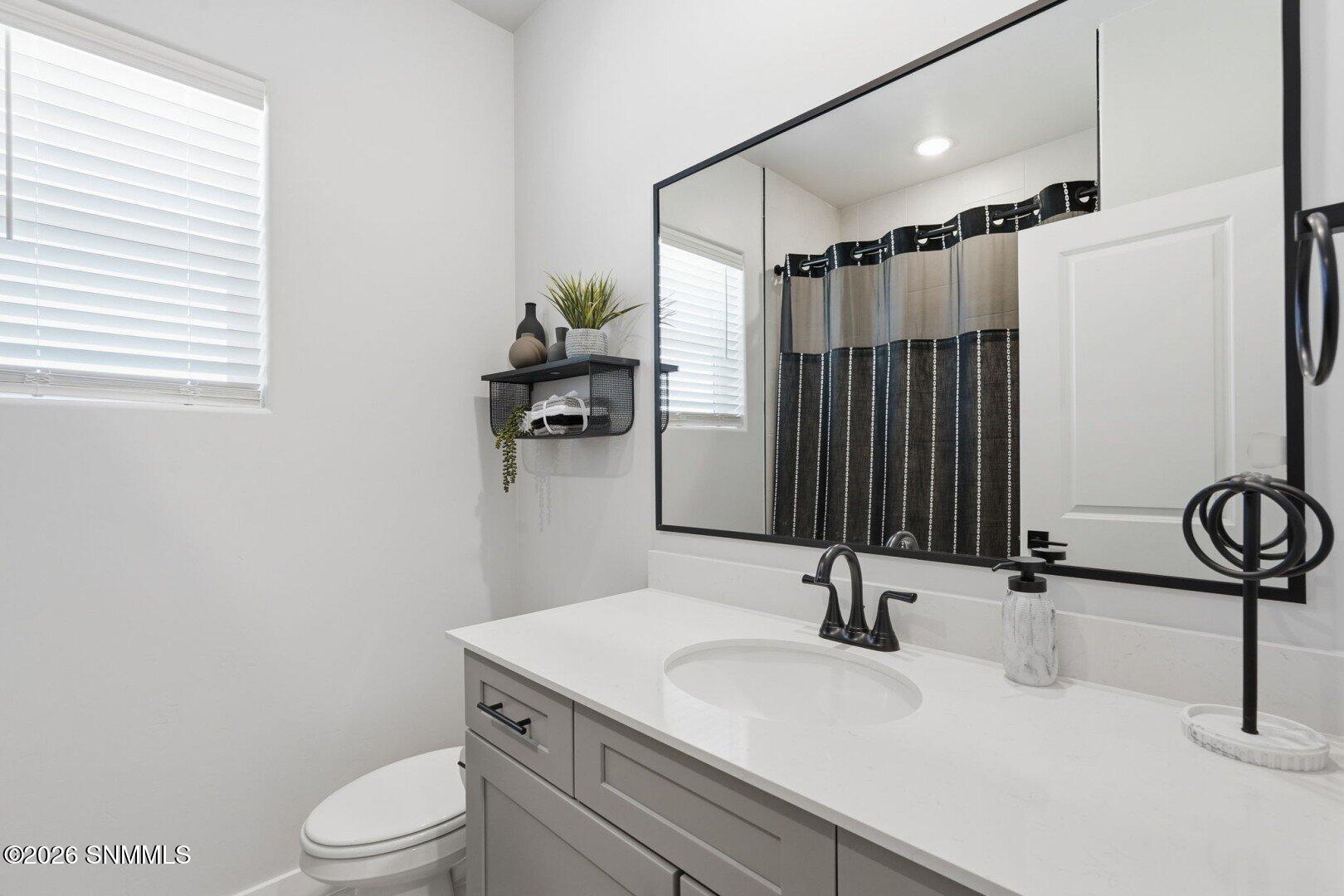 7560 Sierra Este Place Property Photo 14