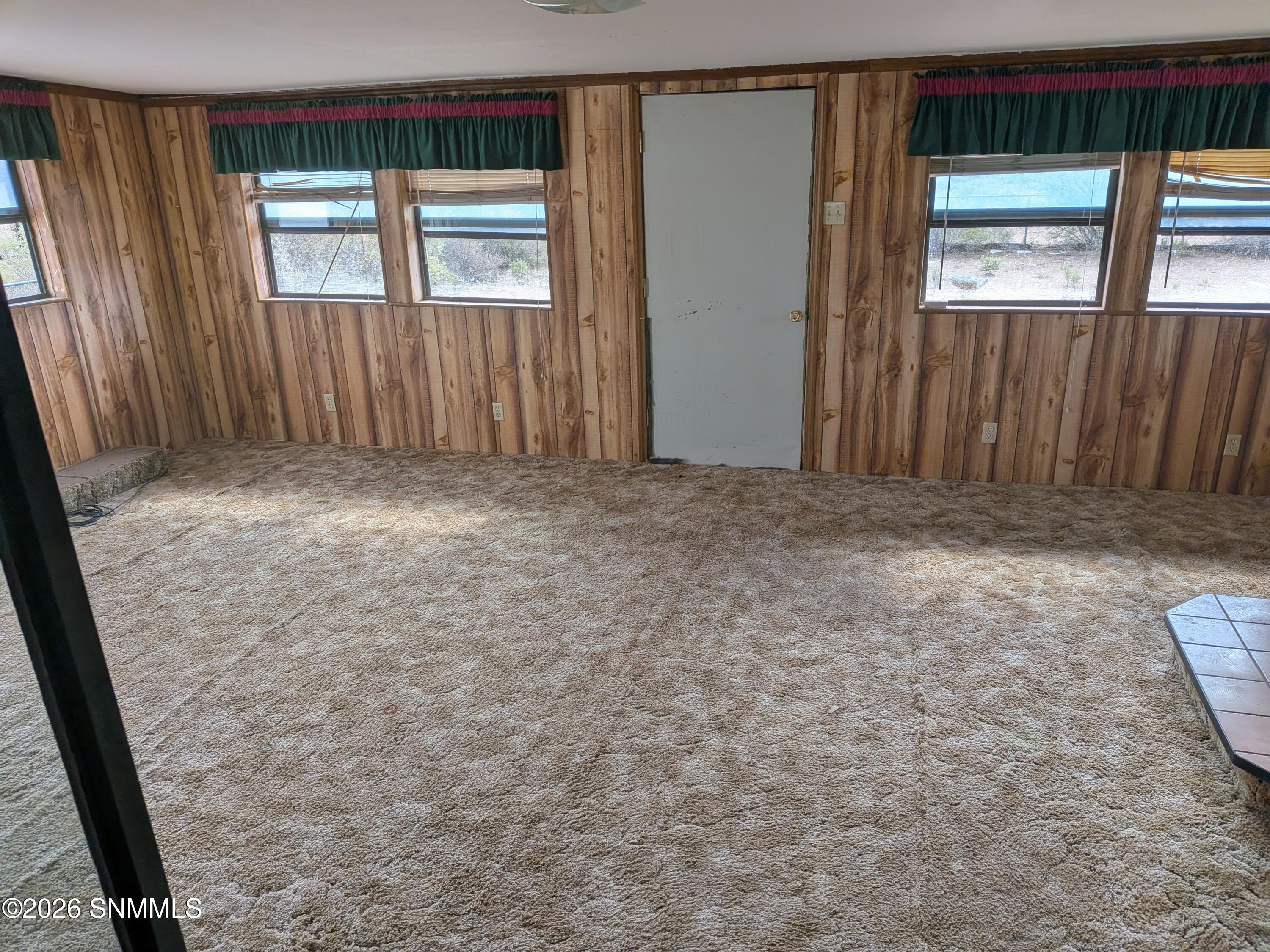 33 Southland Road Property Photo 2