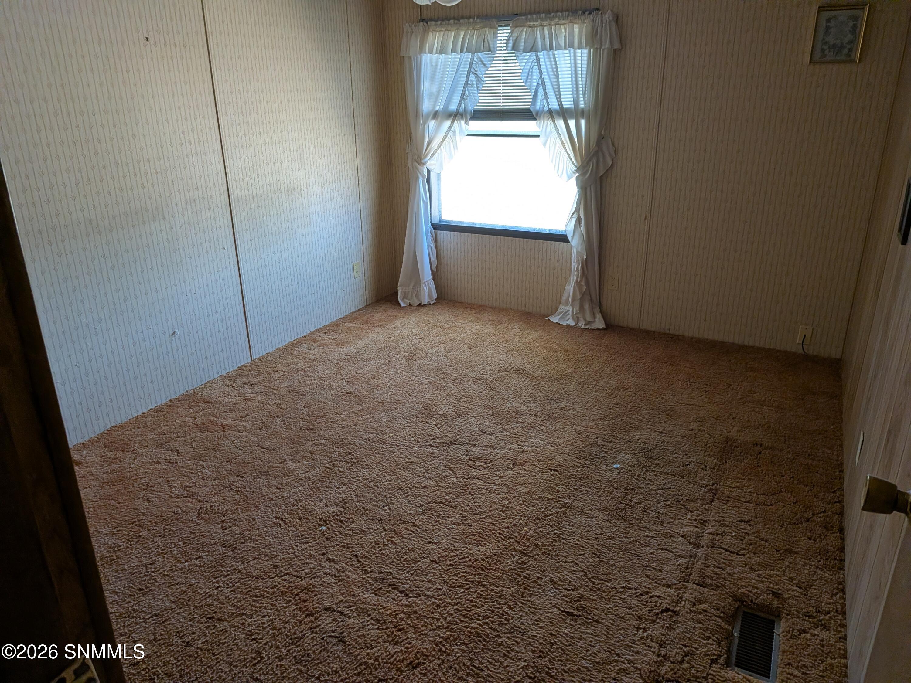 33 Southland Road Property Photo 10