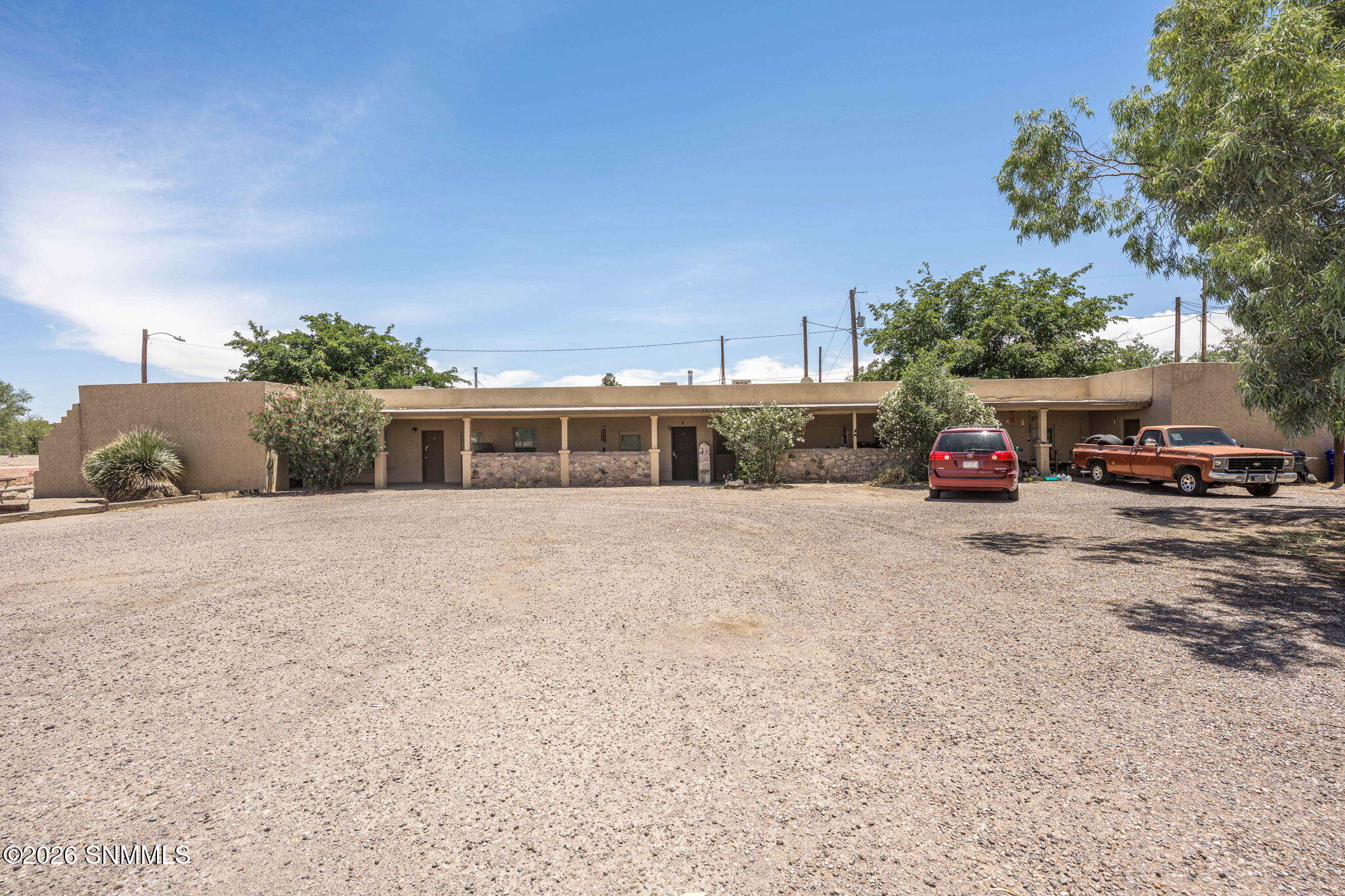 809 W Van Patten Avenue Property Photo 3