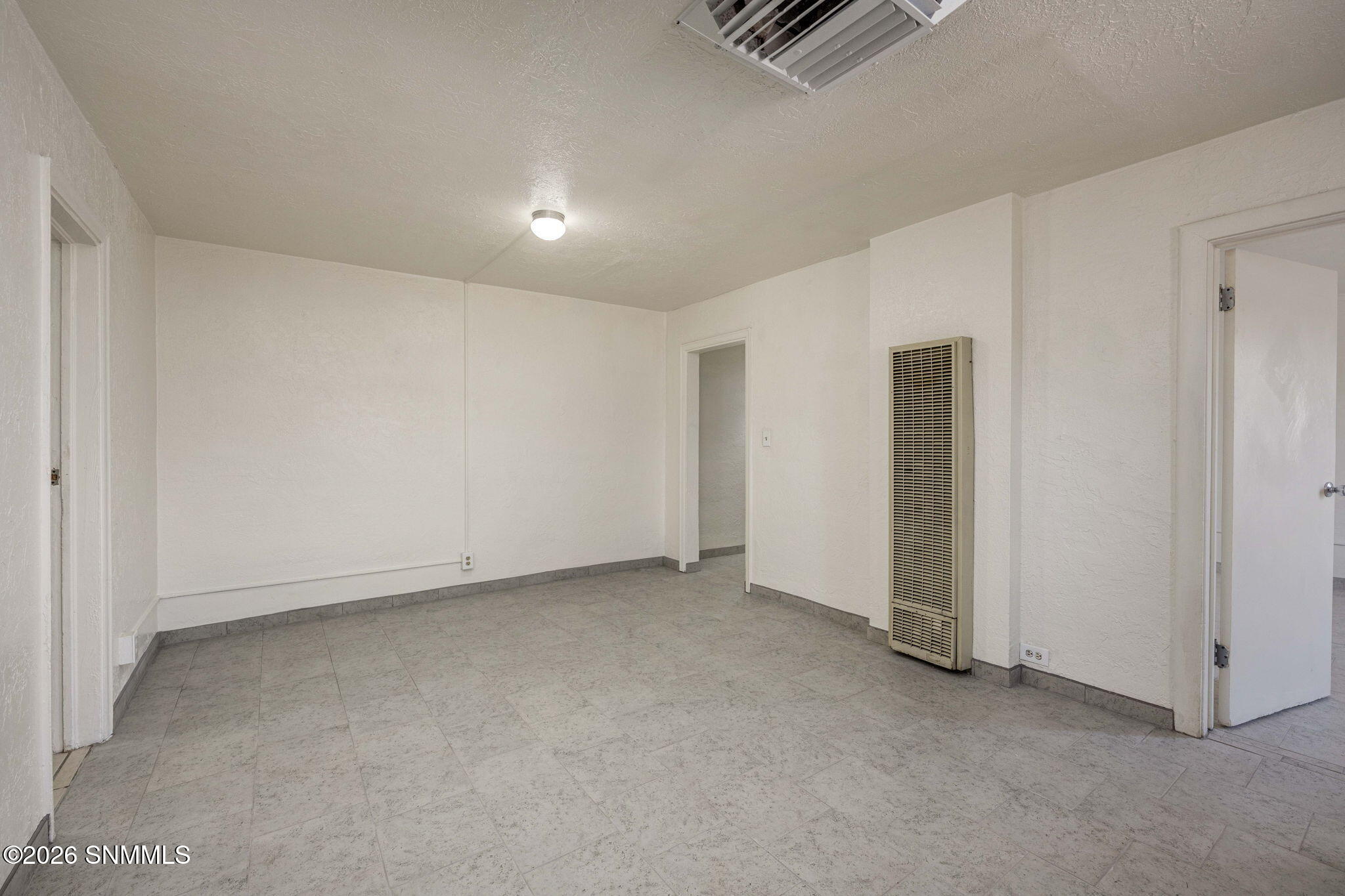 809 W Van Patten Avenue Property Photo 9