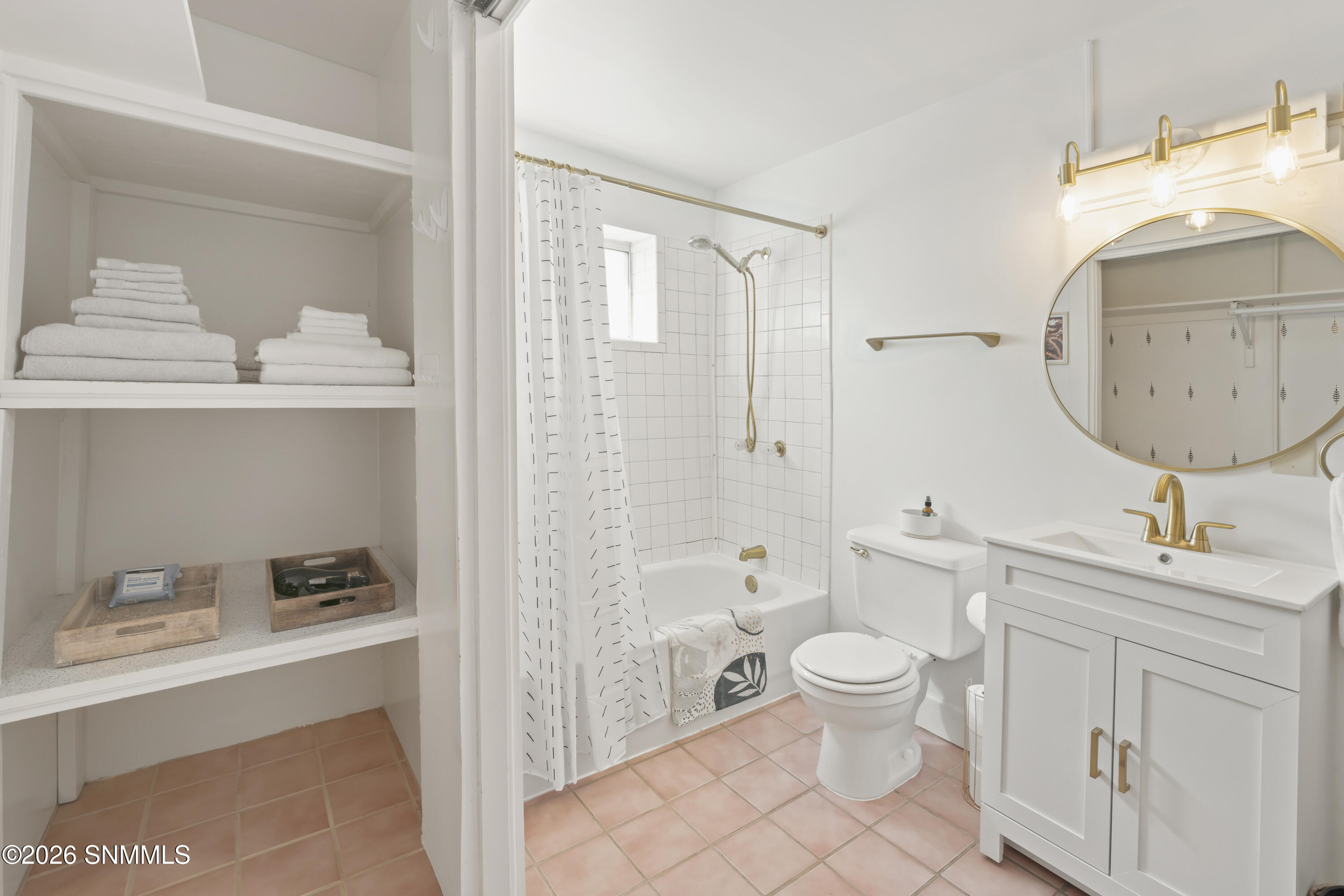 393 E San Miguel Street 1-4 Property Photo 9