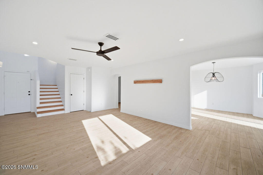 5077 Kensington Way Property Photo 5