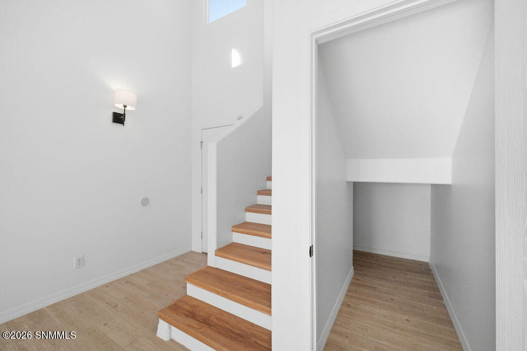 5077 Kensington Way Property Photo 19