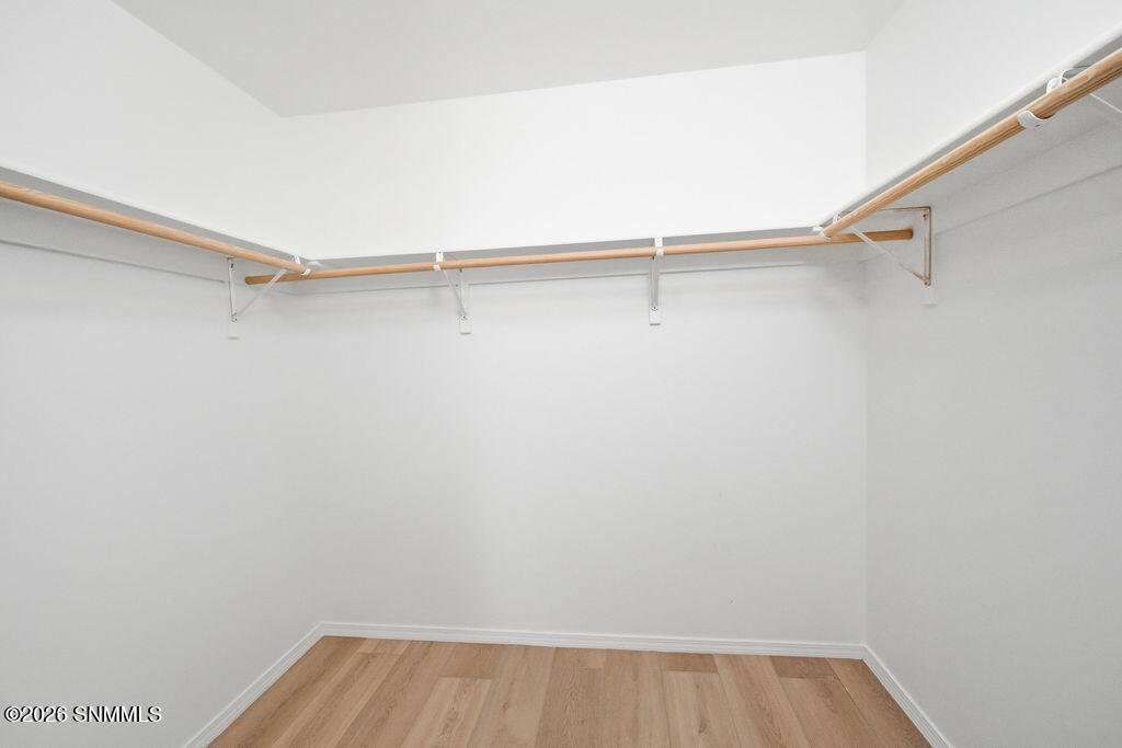 5077 Kensington Way Property Photo 29