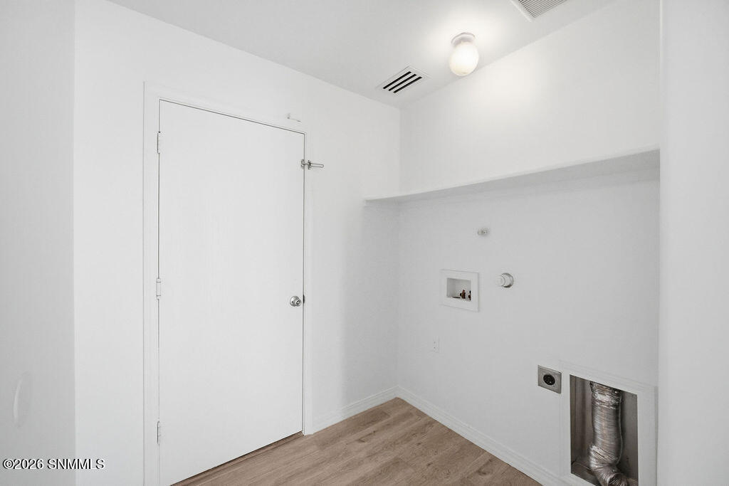 5077 Kensington Way Property Photo 37