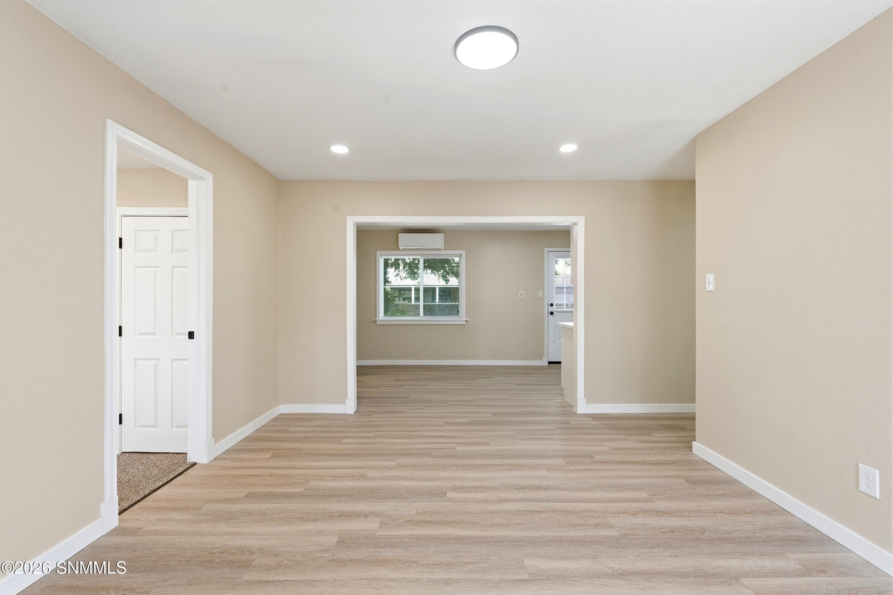1109 Dewey Lane Property Photo 4