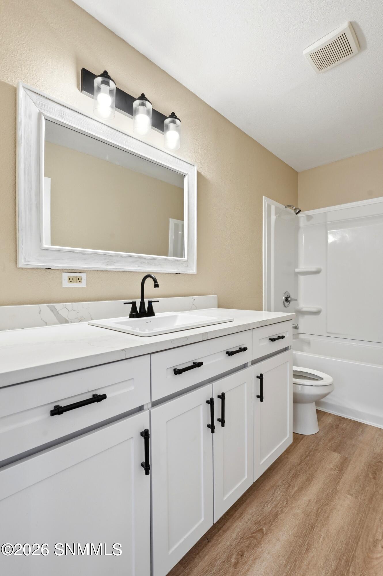 1109 Dewey Lane Property Photo 14