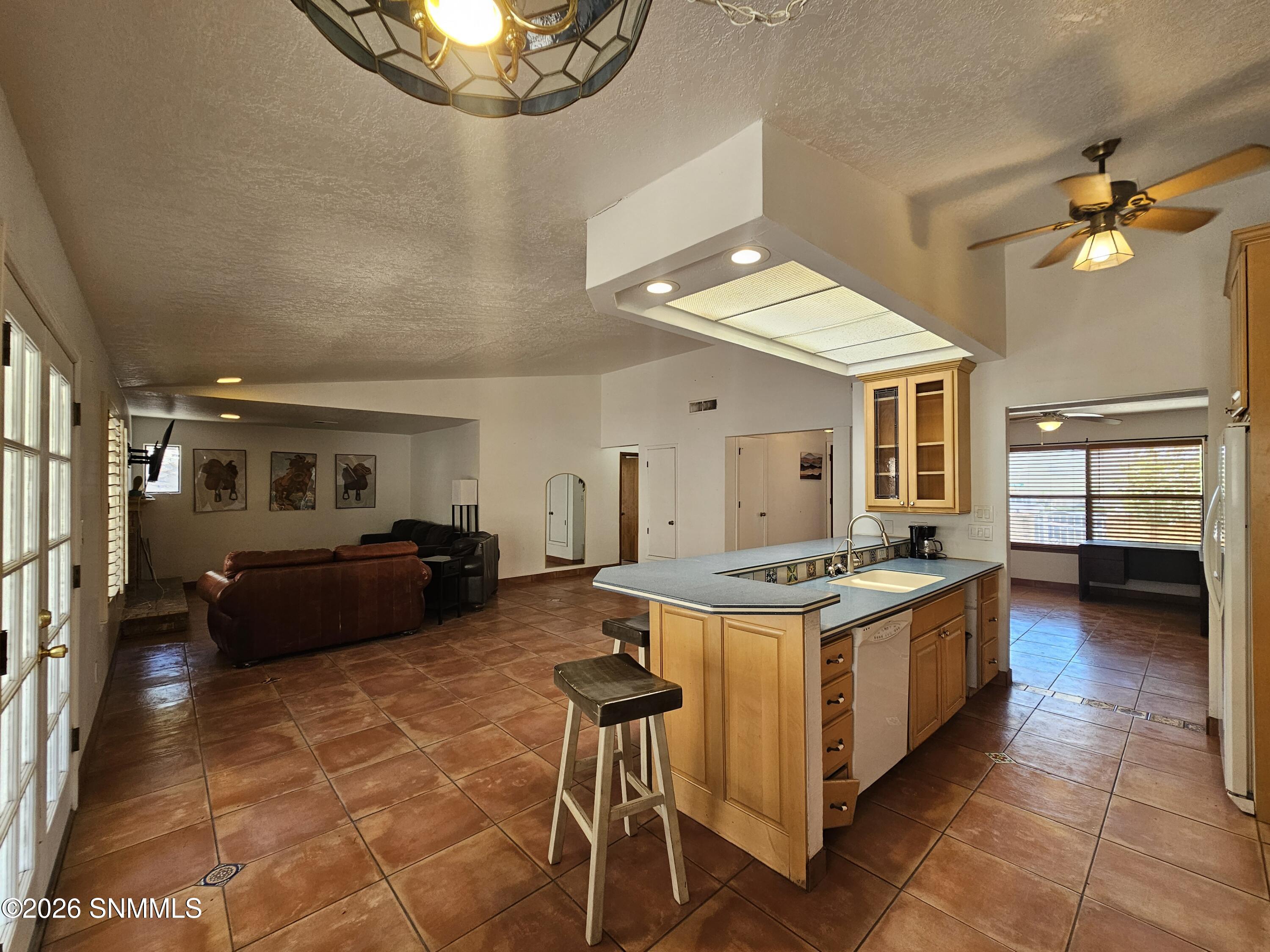 1608 Regal Ridge Property Photo 6