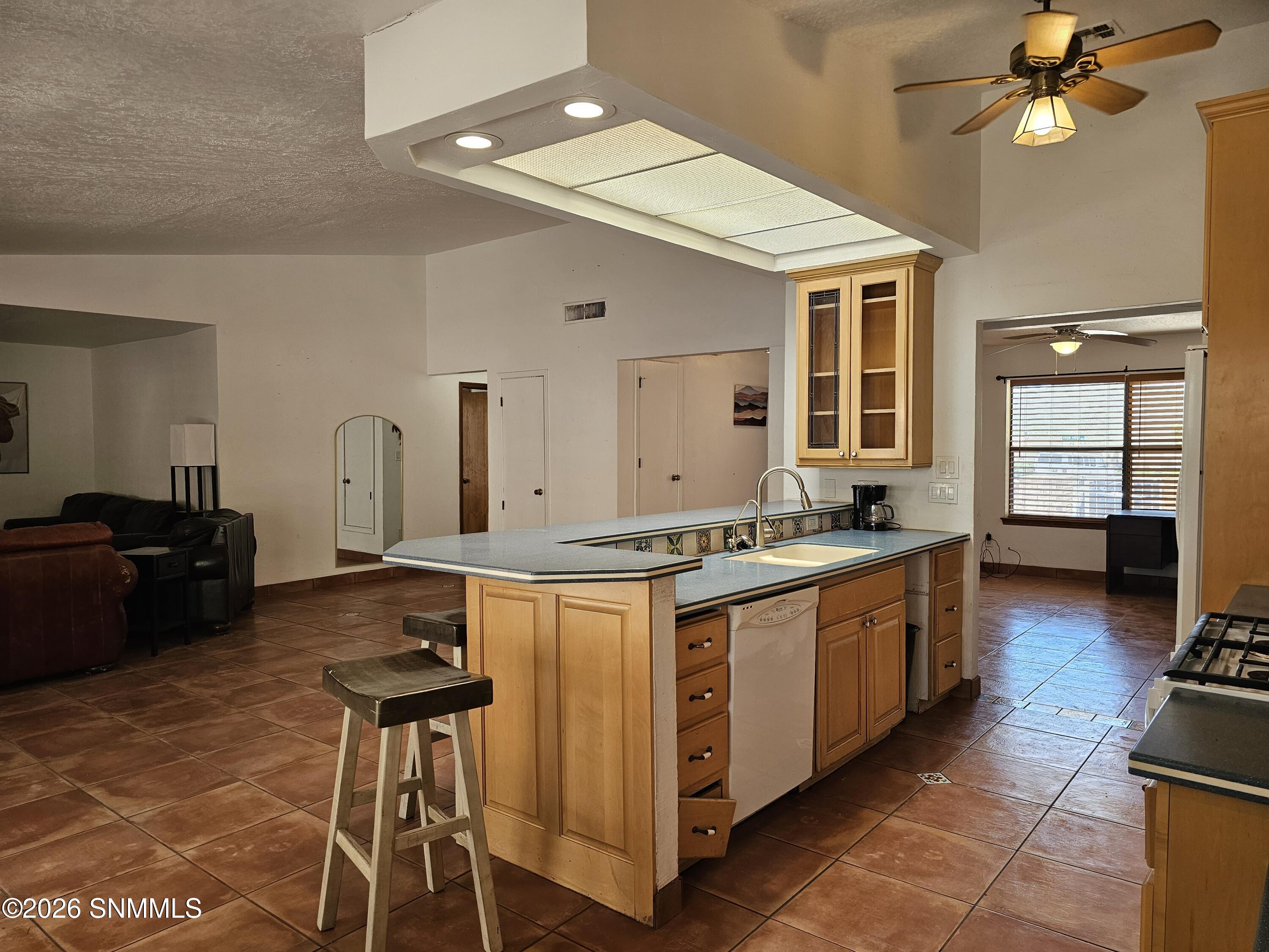 1608 Regal Ridge Property Photo 8