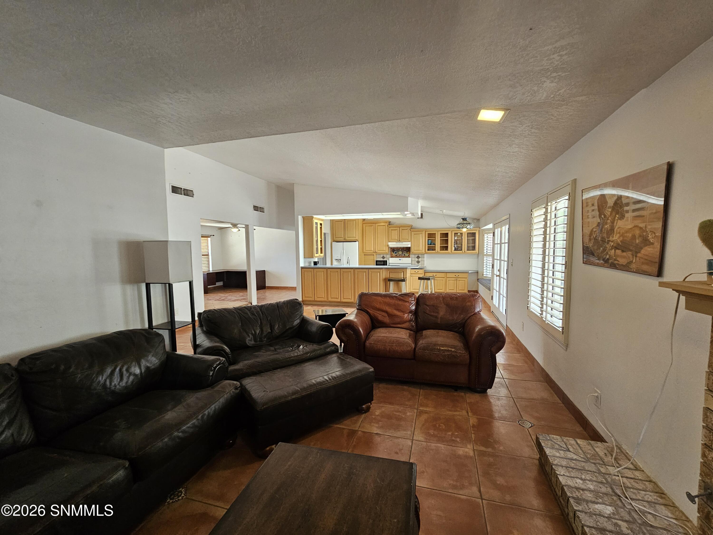 1608 Regal Ridge Property Photo 9