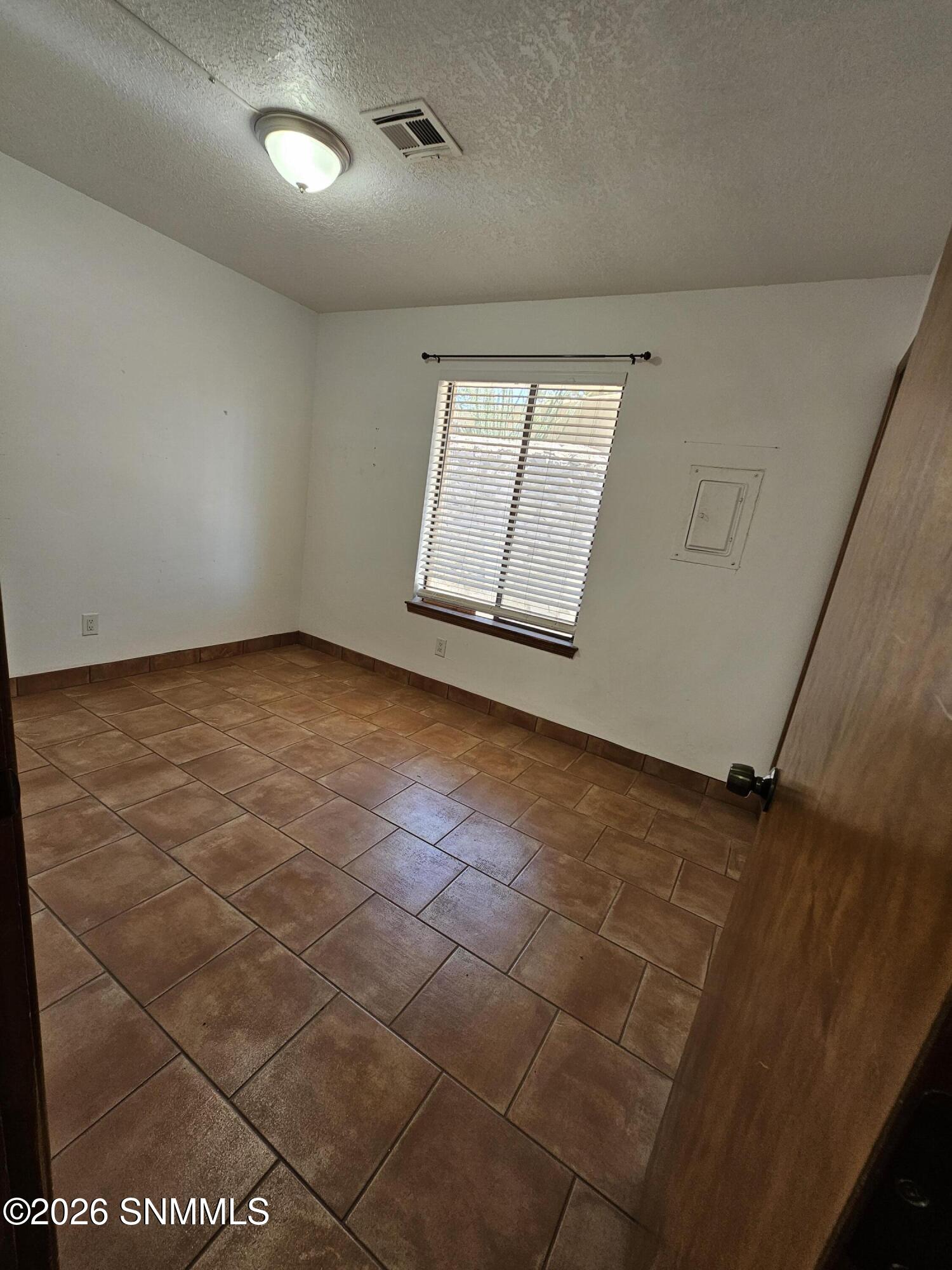 1608 Regal Ridge Property Photo 38