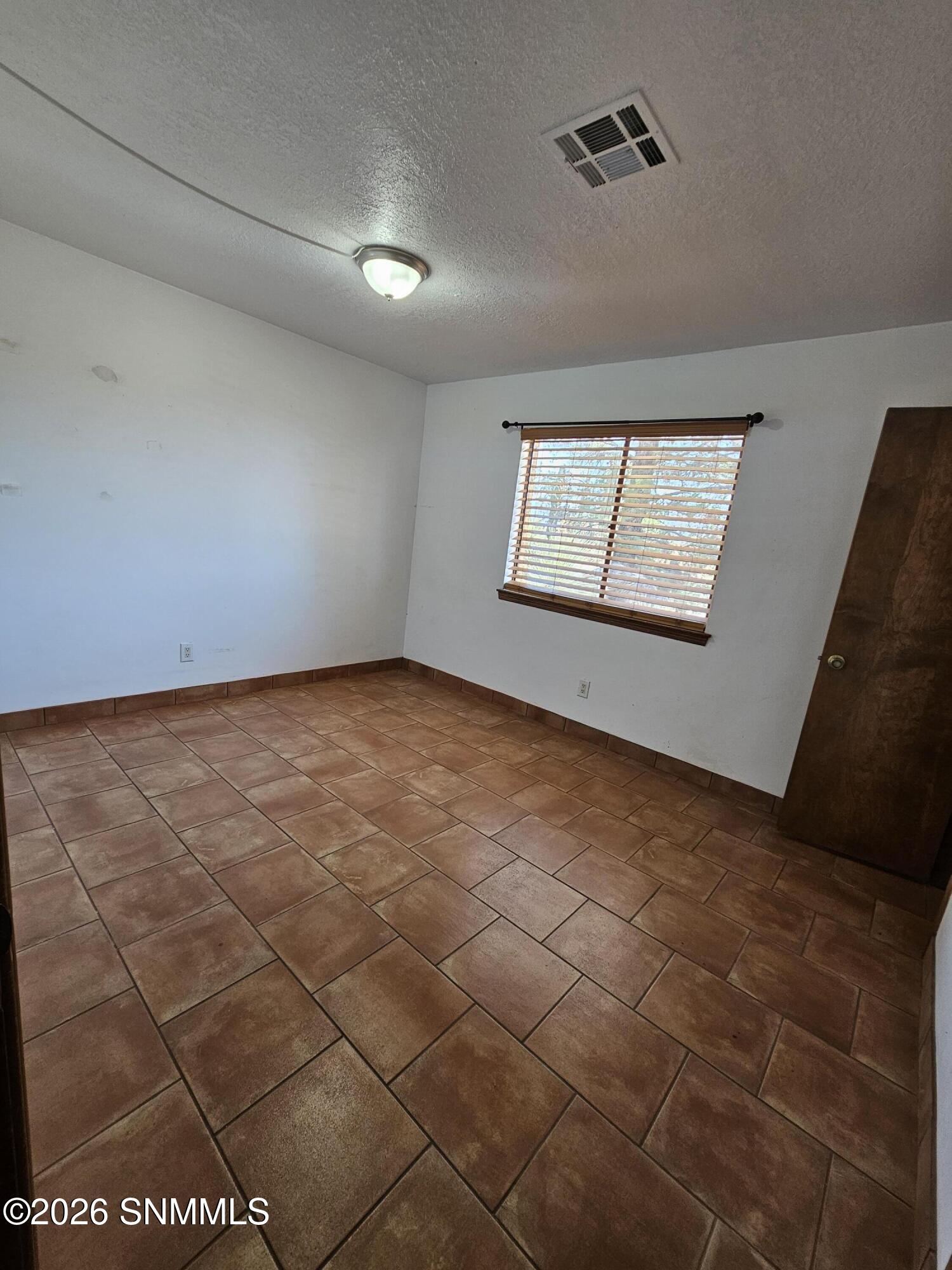 1608 Regal Ridge Property Photo 39