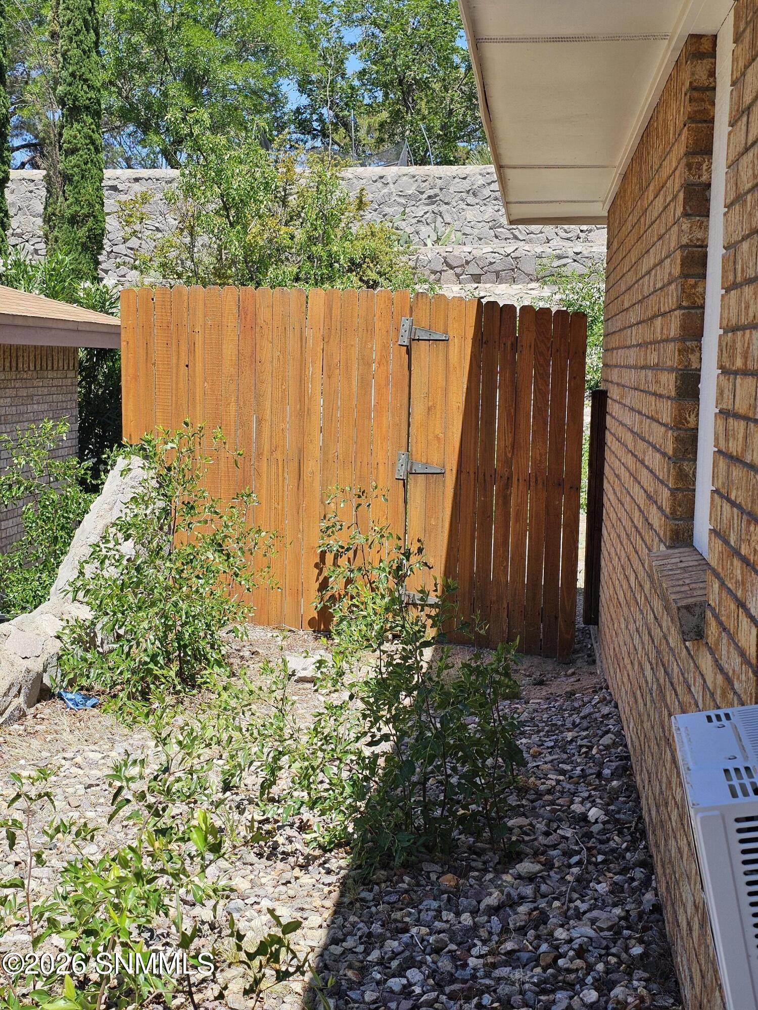 1608 Regal Ridge Property Photo 54