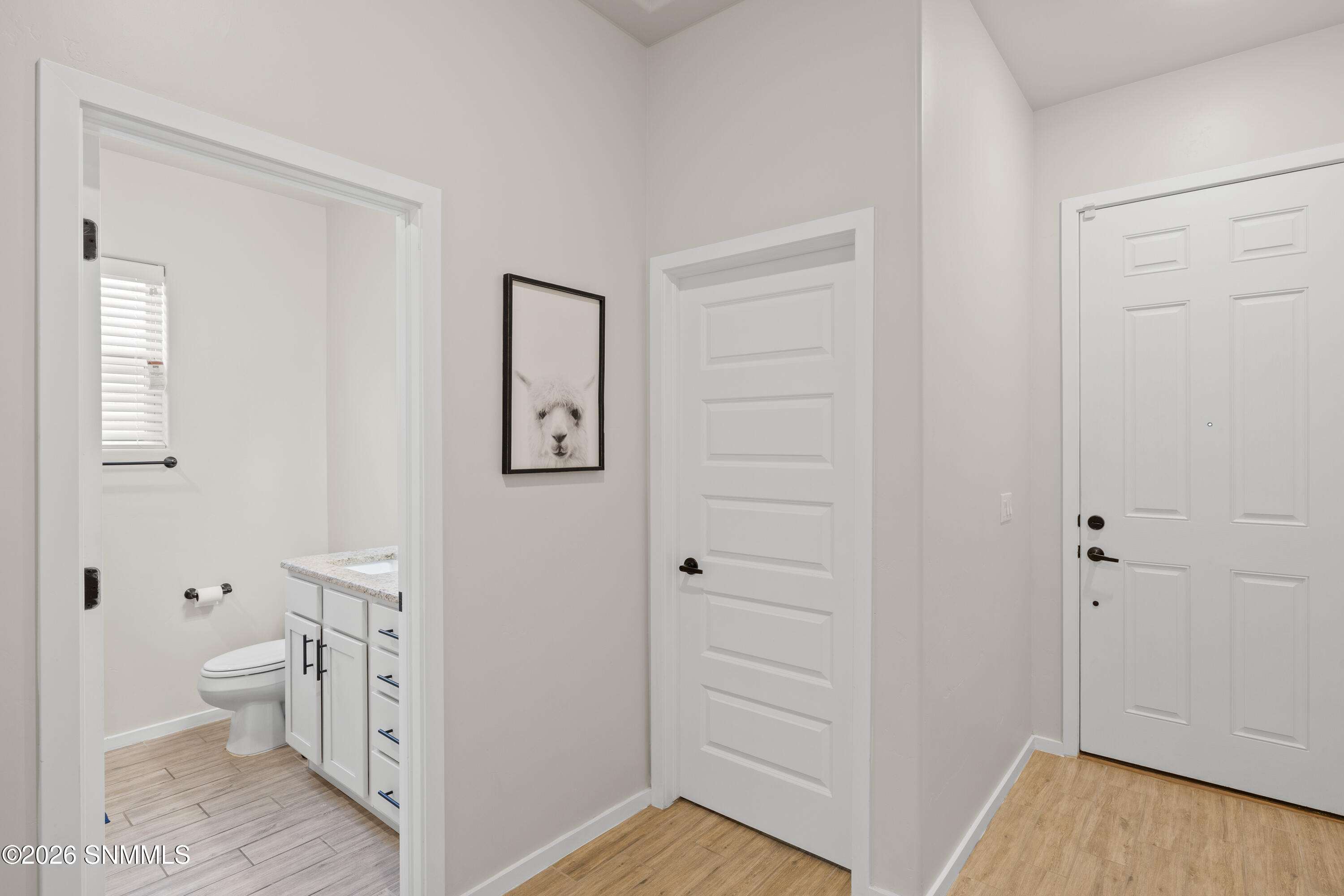 3866 San Marino Road Property Photo 10