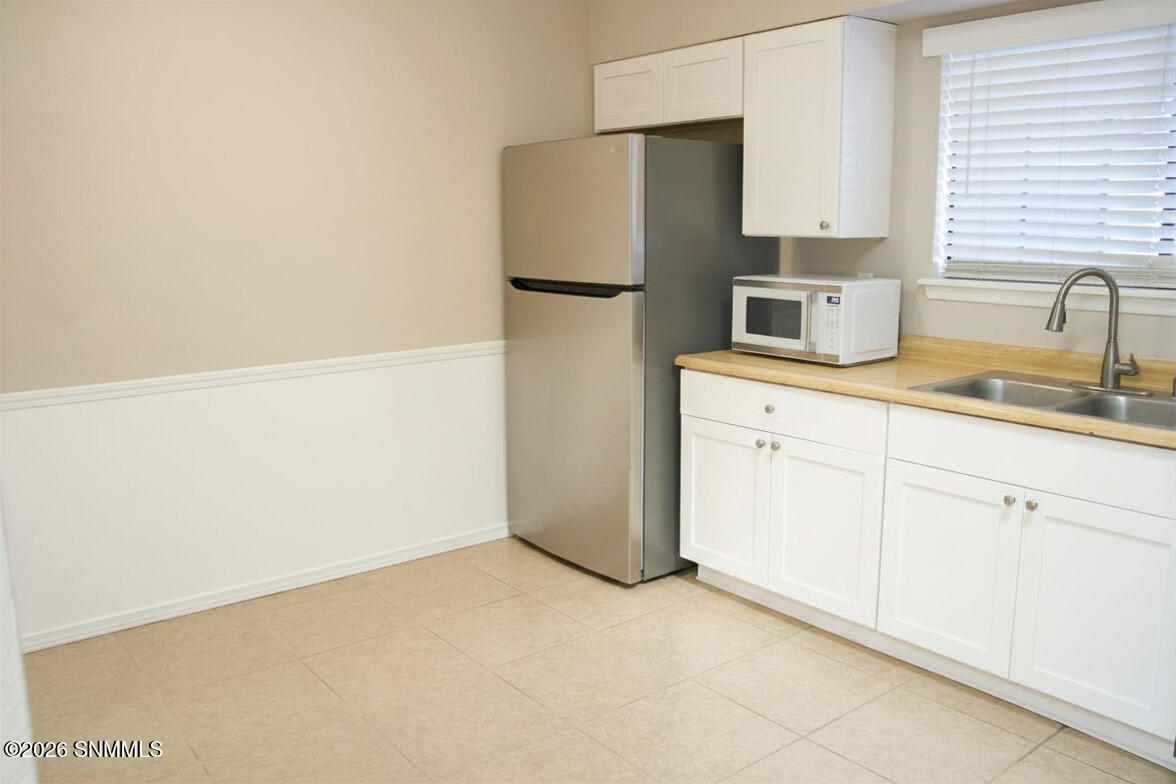 1290 N Willow Street Property Photo 10