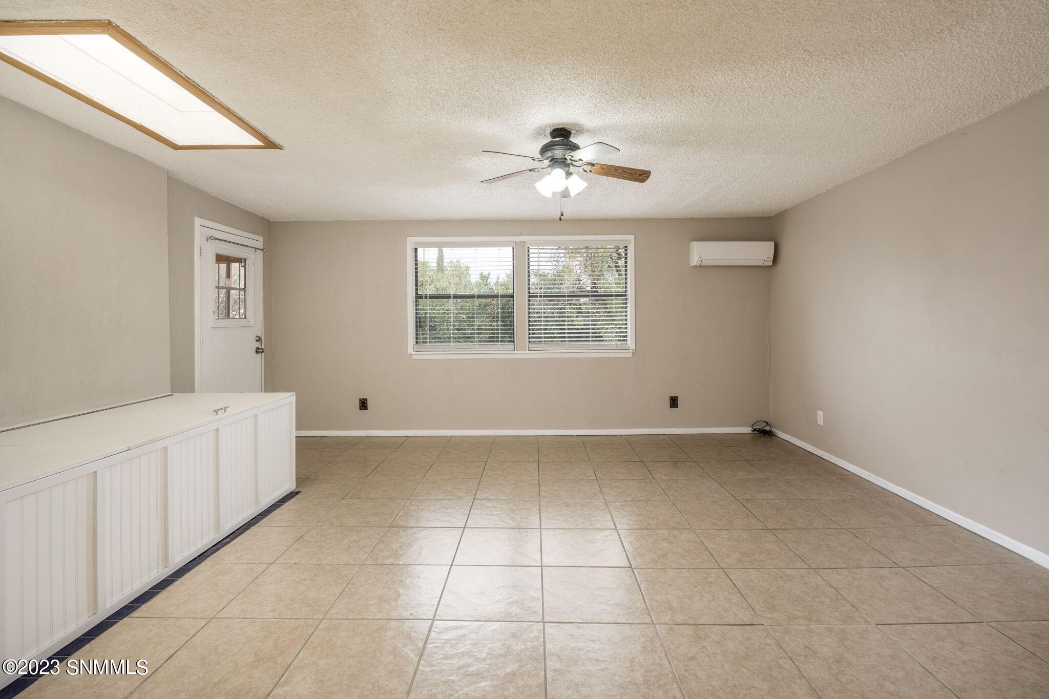 1290 N Willow Street Property Photo 19