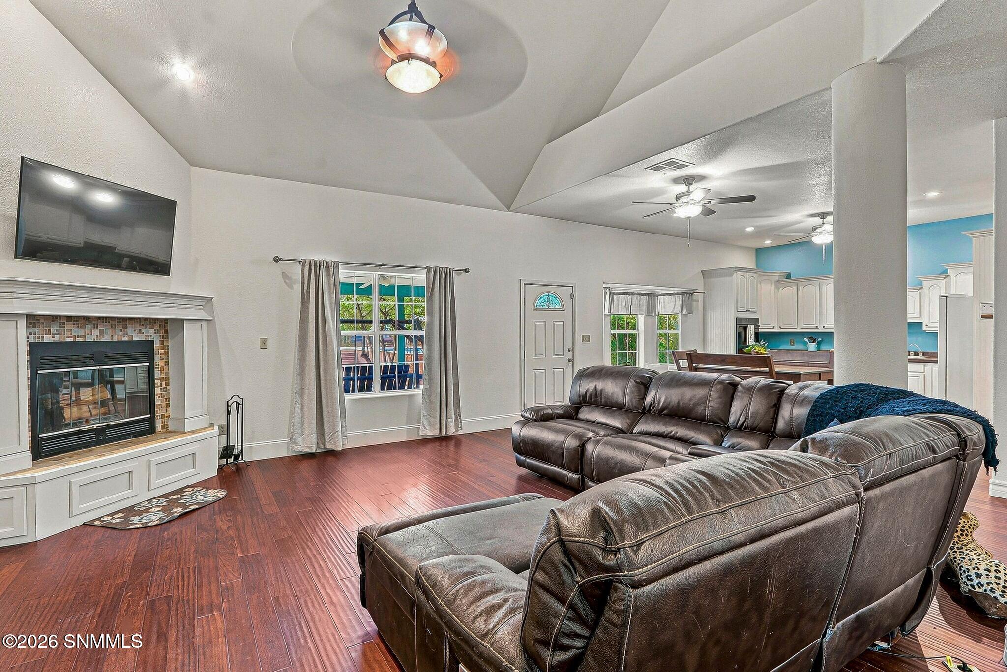 4631 Whispering Pines Court Property Photo 11