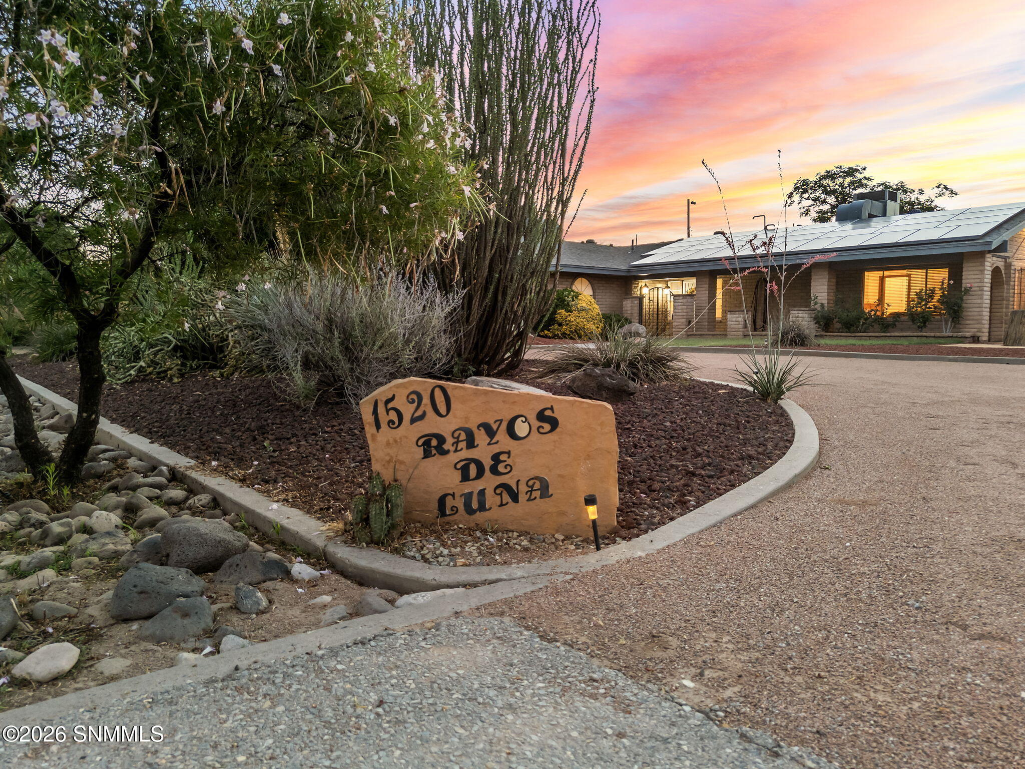 1520 Rayos De Luna Property Photo 4