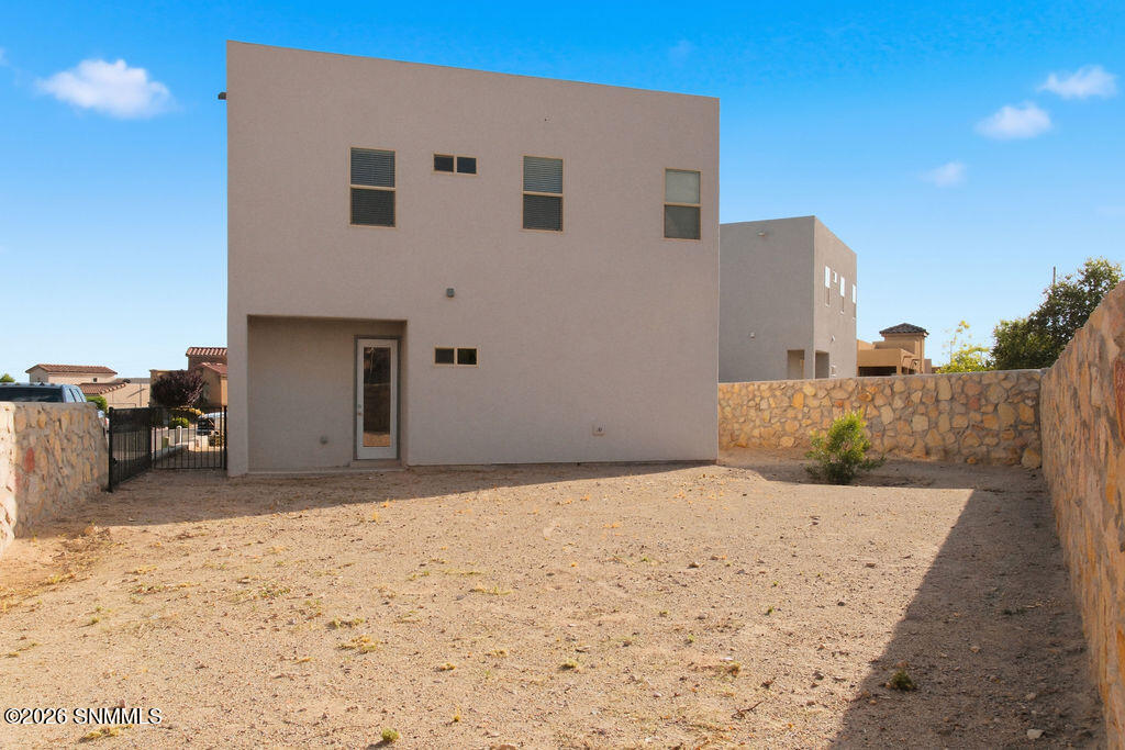 2005 E Villa Napoli Loop Property Photo 3