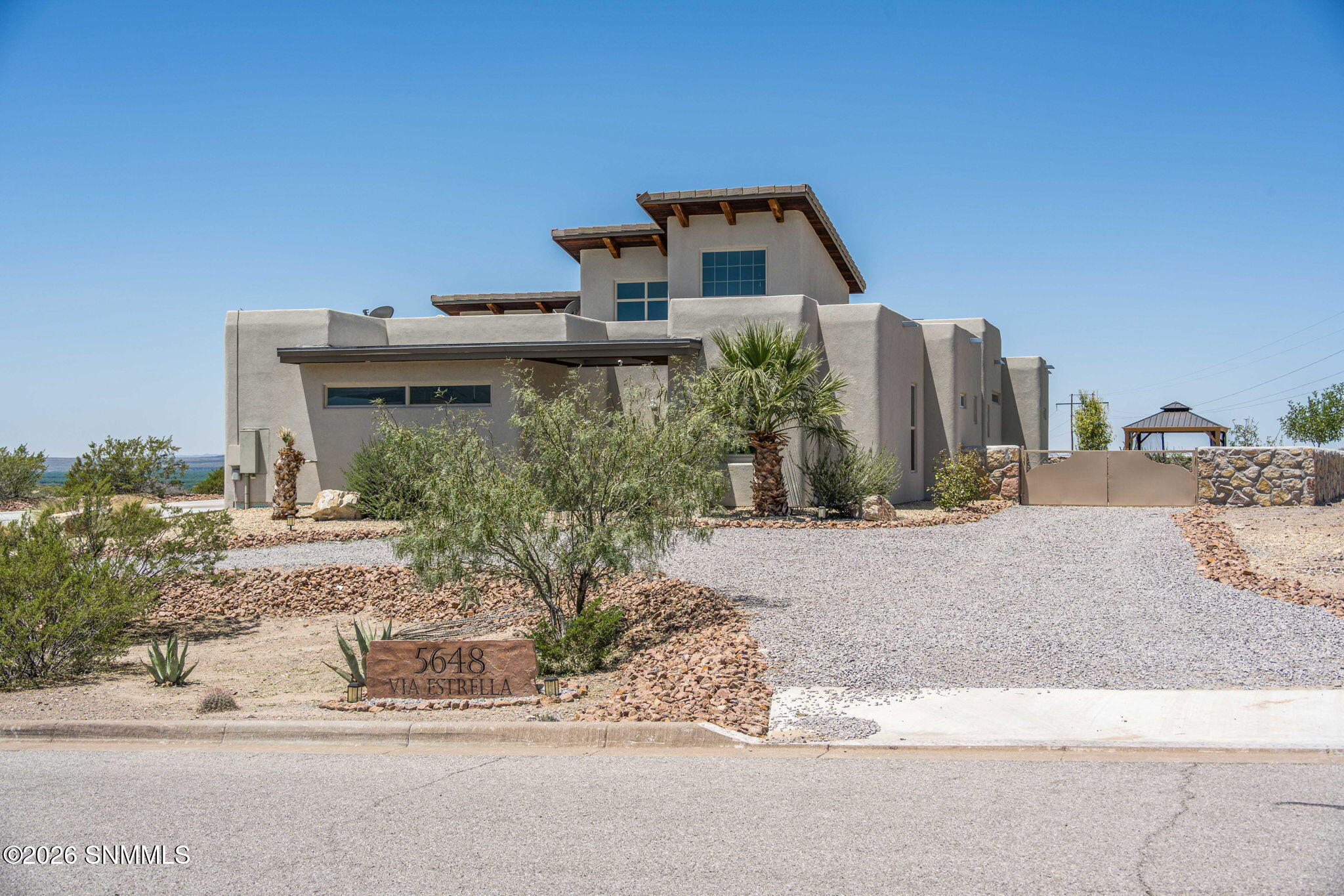 5648 Via Estrella Property Photo 2