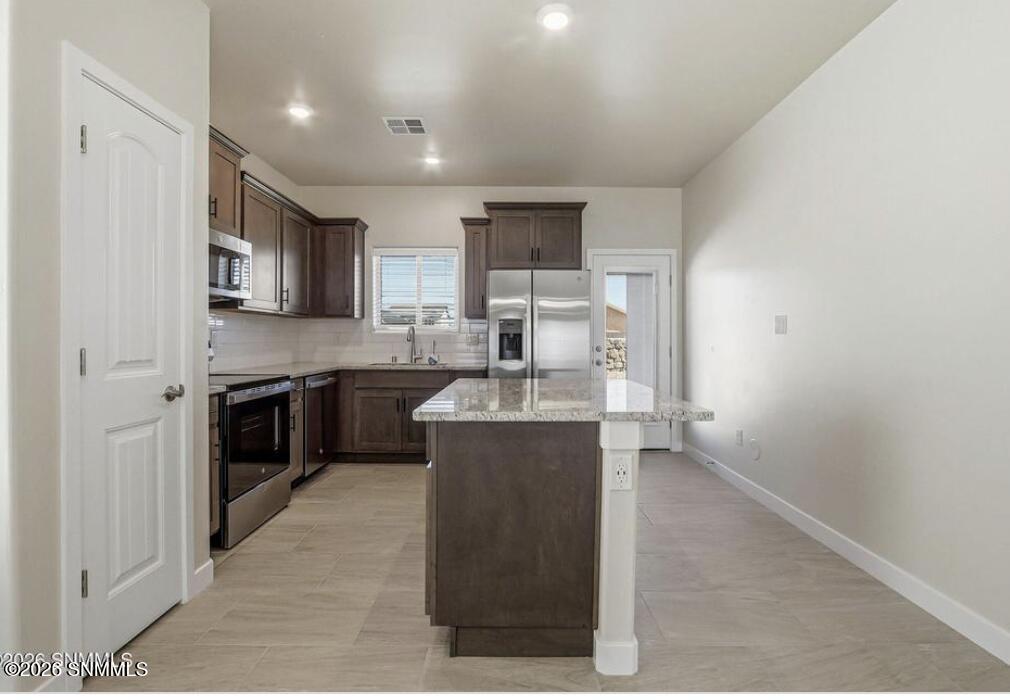 2049 Meteor Street Property Photo 5