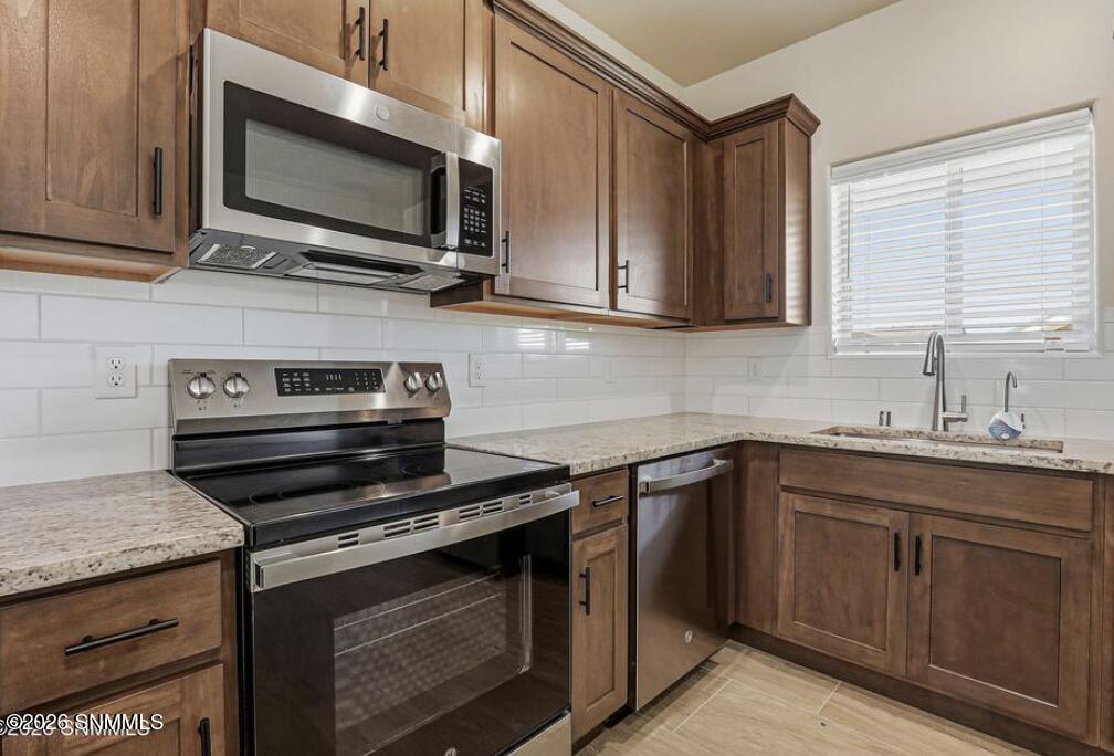 2049 Meteor Street Property Photo 7