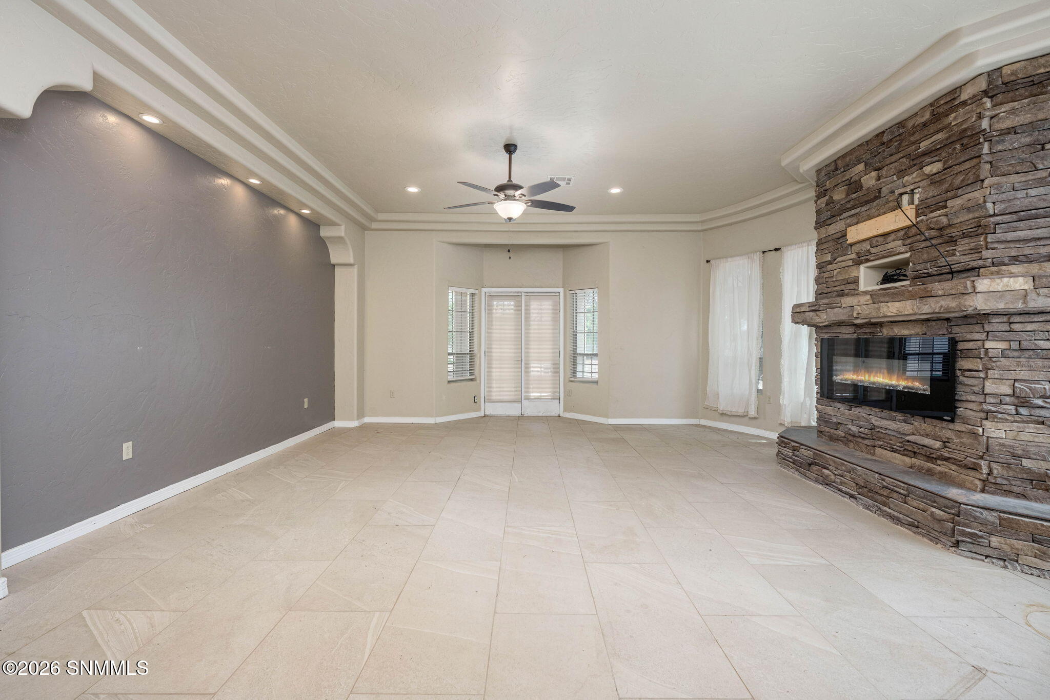 304 Las Flores Circle Property Photo 20