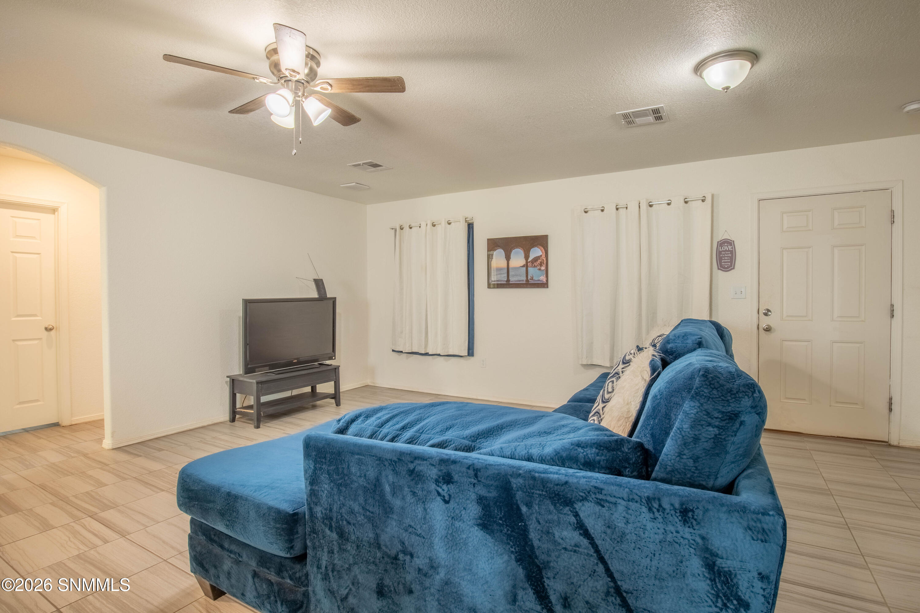 430 Anchor Court Property Photo 6