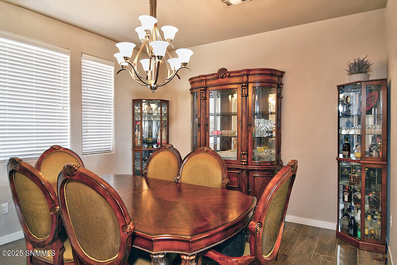 4425 Dulcinea Drive Property Photo 6