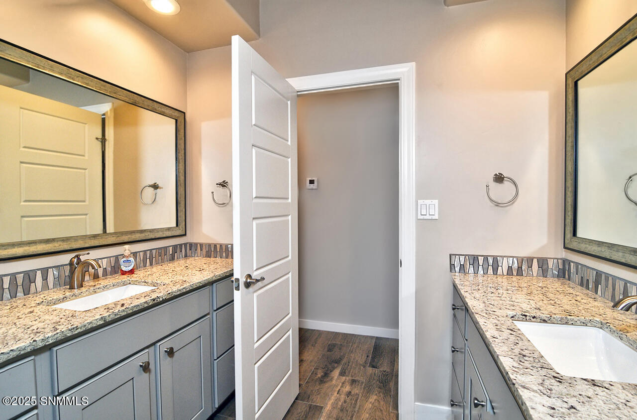 4425 Dulcinea Drive Property Photo 24