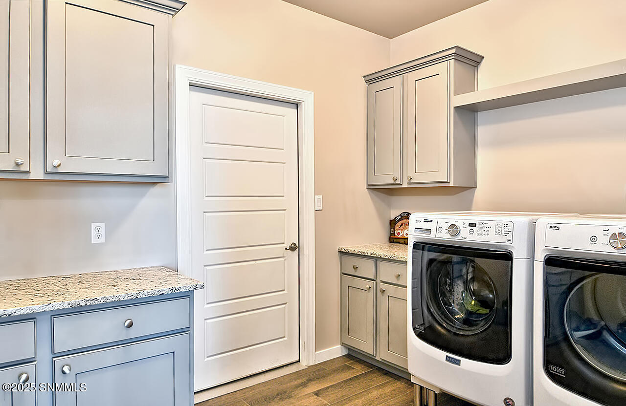 4425 Dulcinea Drive Property Photo 26