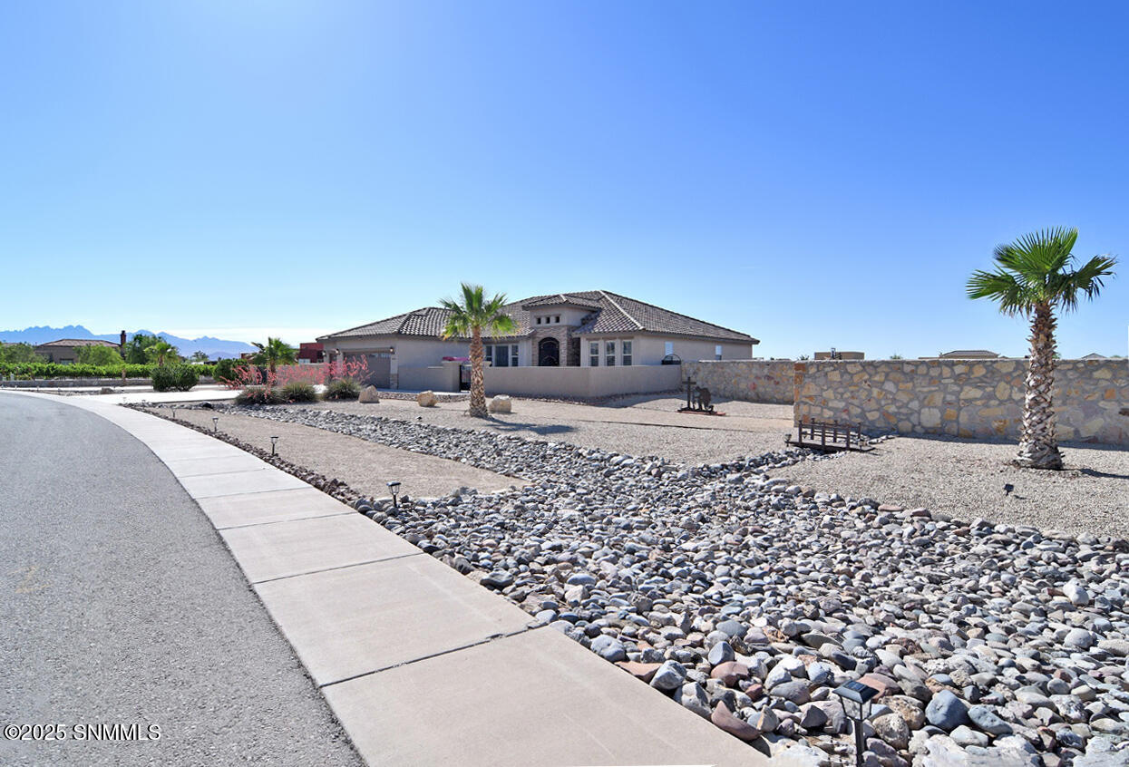 4425 Dulcinea Drive Property Photo 29