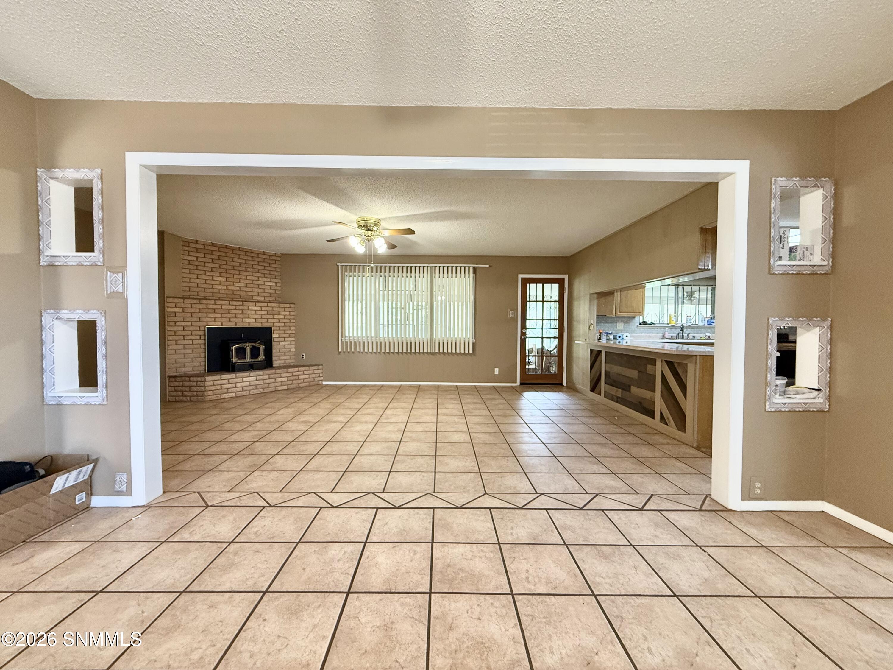 1650 Mariposa Drive Property Photo 7