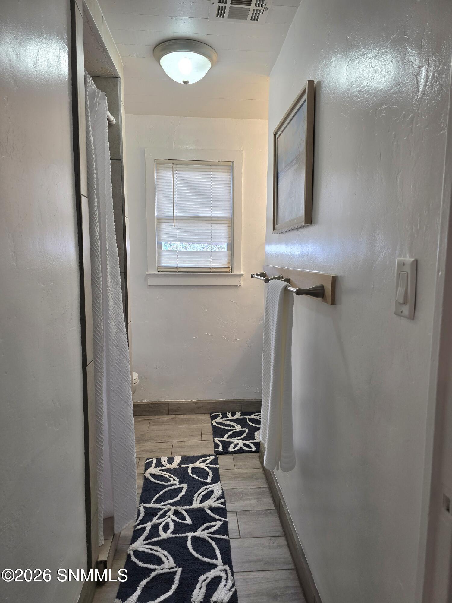 902 Foster Road Property Photo 11