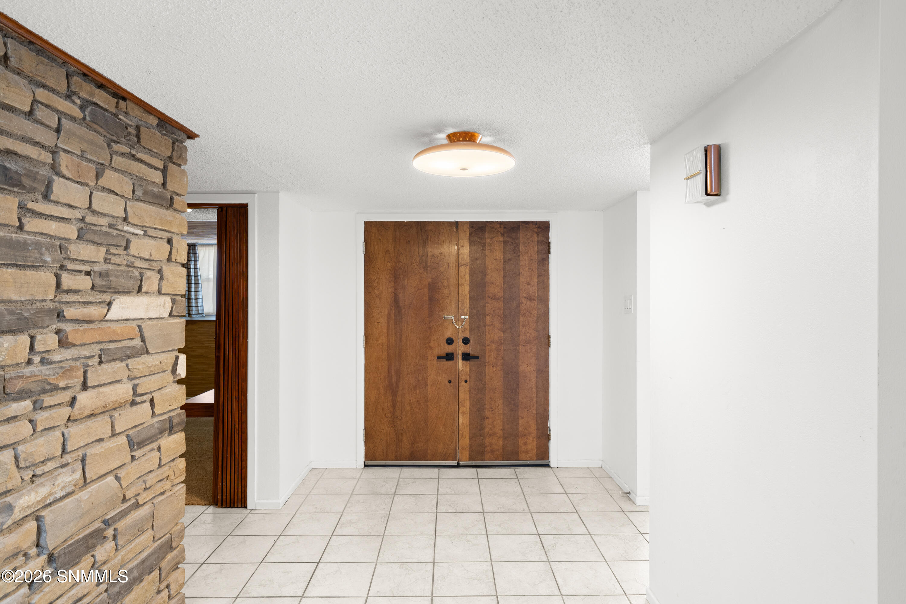 2907 Devendale Avenue Property Photo 4