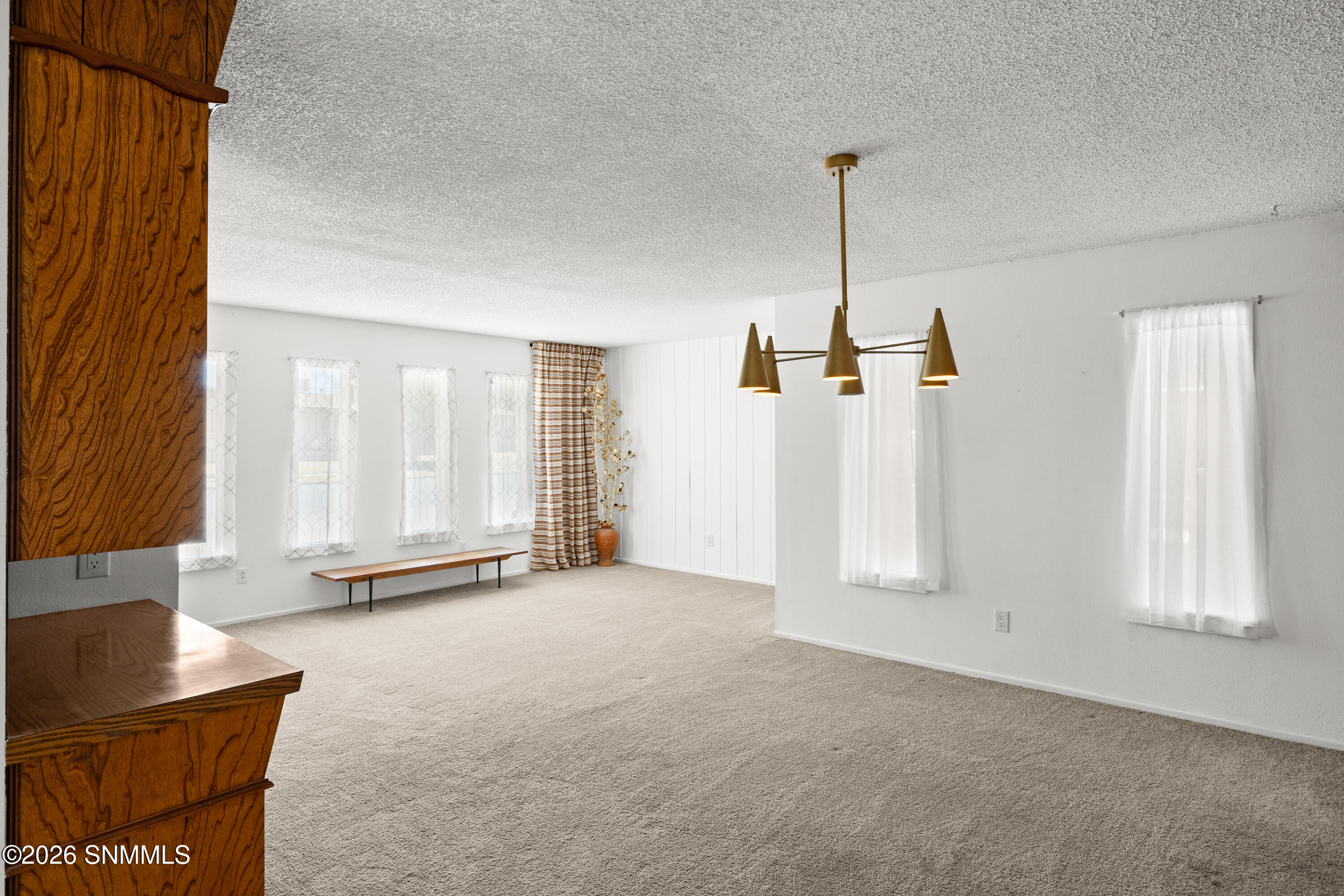 2907 Devendale Avenue Property Photo 6
